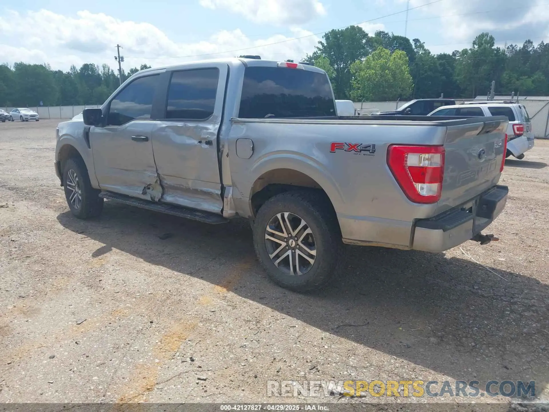3 fotografías del automóvil dañado 1FTFW1E55PKE96110 FORD F-150 2023
