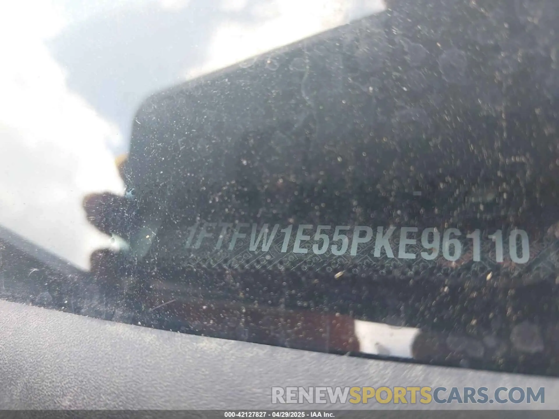 9 fotografías del automóvil dañado 1FTFW1E55PKE96110 FORD F-150 2023