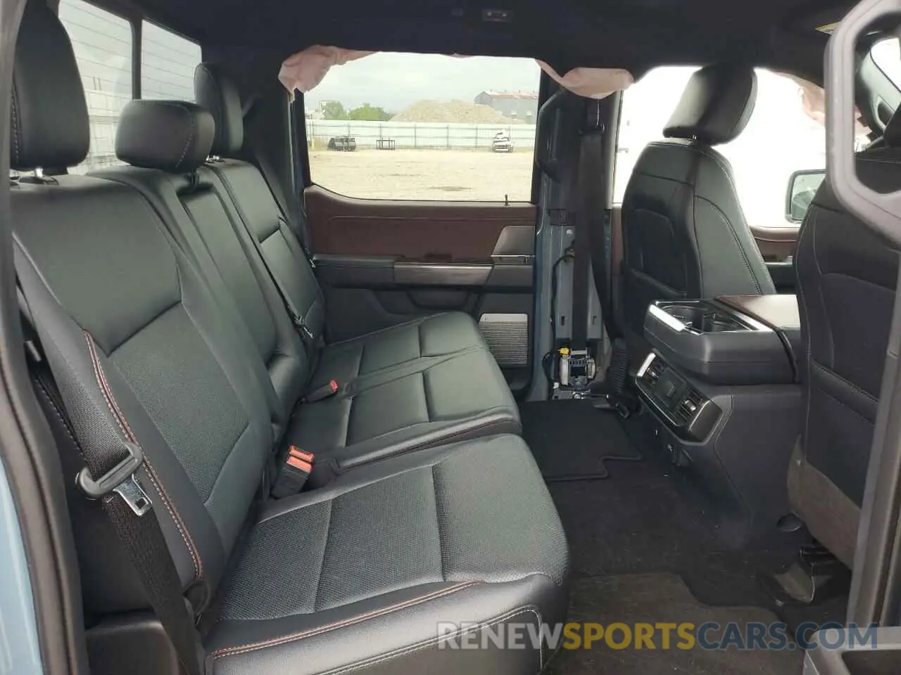 10 fotografías del automóvil dañado 1FTFW1E82PKD52685 FORD F-150 2023