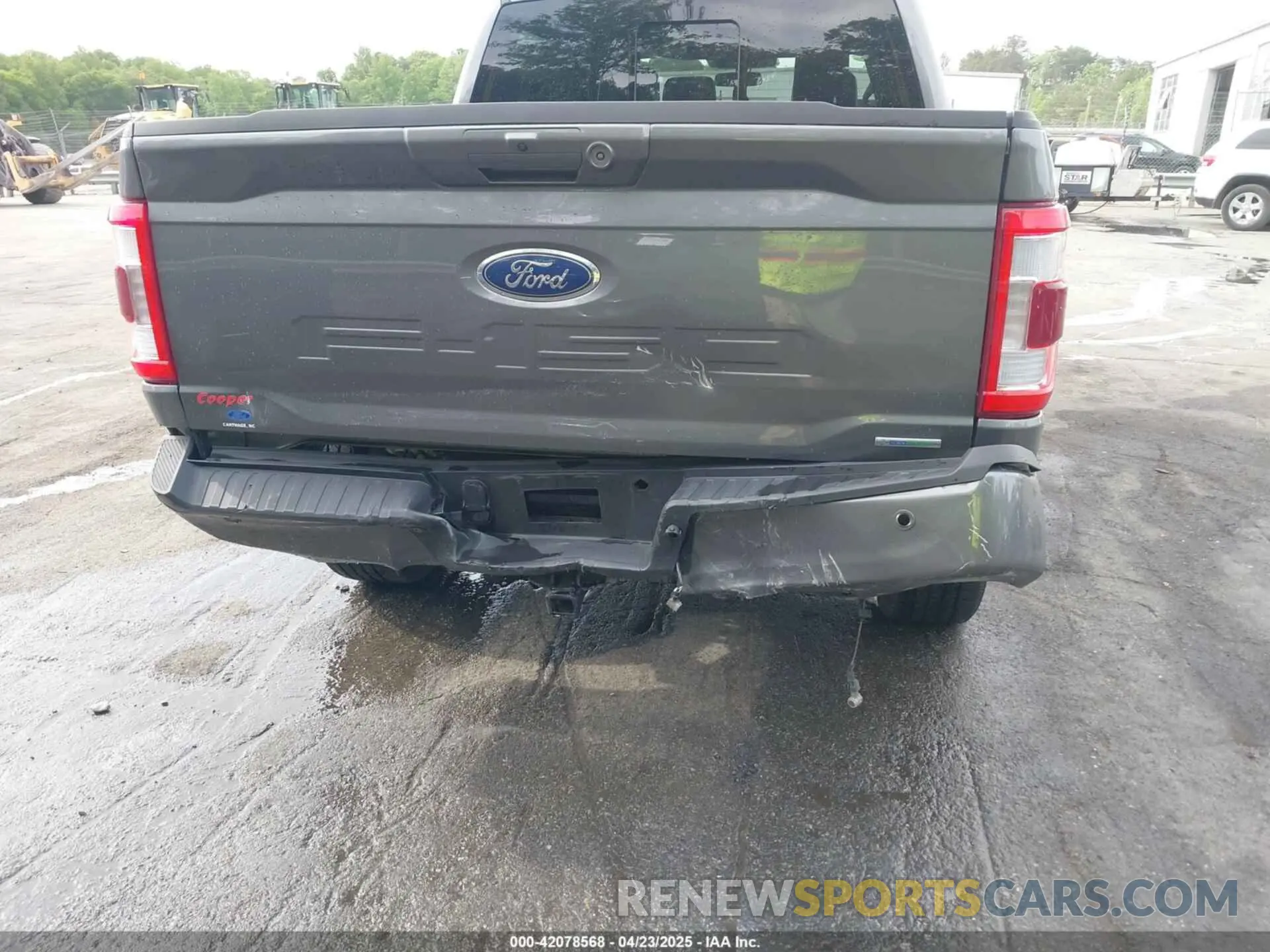 17 fotografías del automóvil dañado 1FTFW1E83PFD23141 FORD F-150 2023