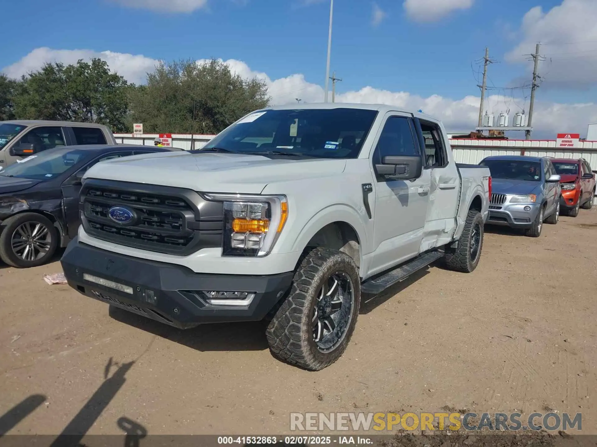 2 fotografías del automóvil dañado 1FTFW1E84PFA28761 FORD F-150 2023