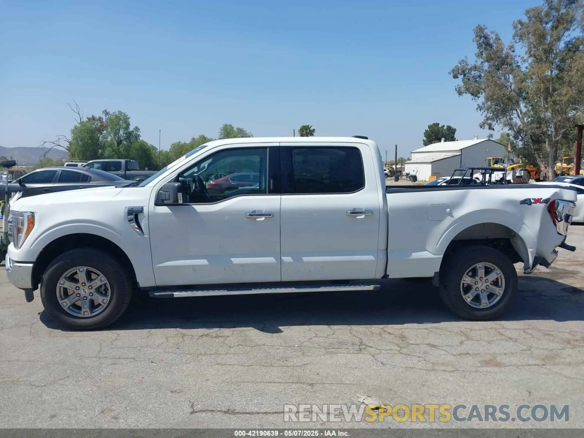 14 fotografías del automóvil dañado 1FTFW1E84PFB46941 FORD F-150 2023