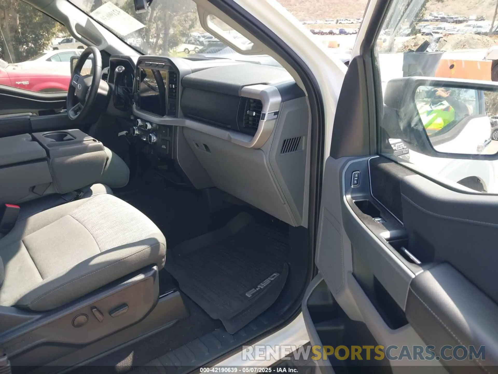 5 fotografías del automóvil dañado 1FTFW1E84PFB46941 FORD F-150 2023