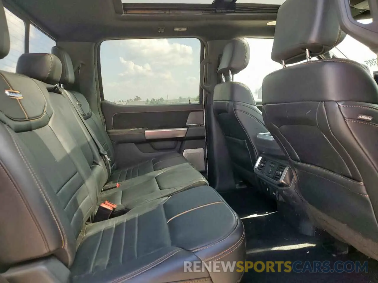 10 fotografías del automóvil dañado 1FTFW1E84PFC59613 FORD F-150 2023
