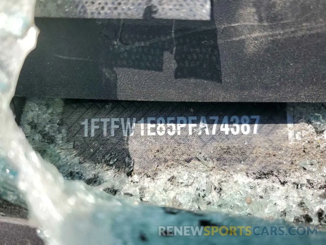 12 fotografías del automóvil dañado 1FTFW1E85PFA74387 FORD F-150 2023