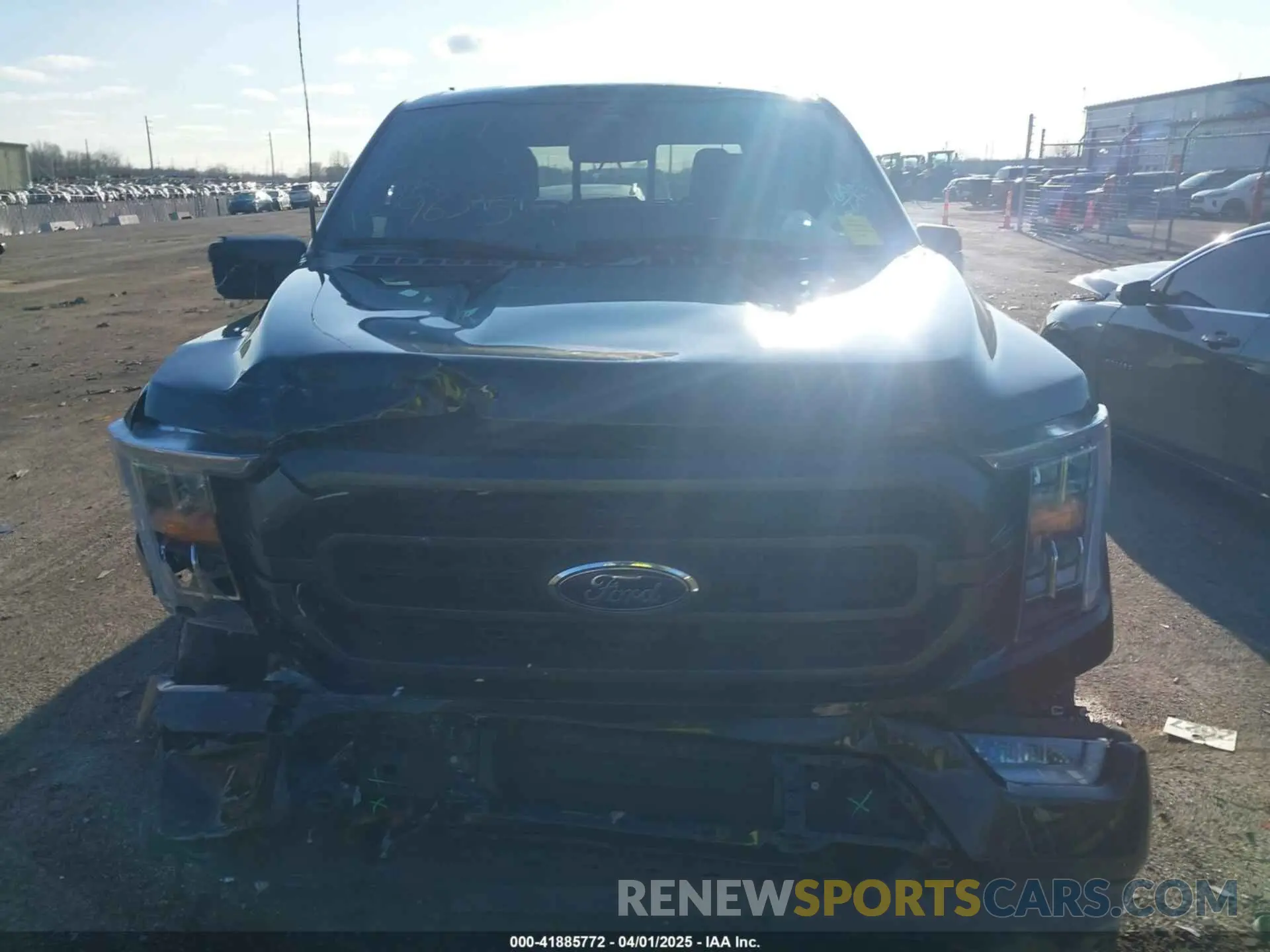 12 fotografías del automóvil dañado 1FTFW1E86PFA69635 FORD F-150 2023