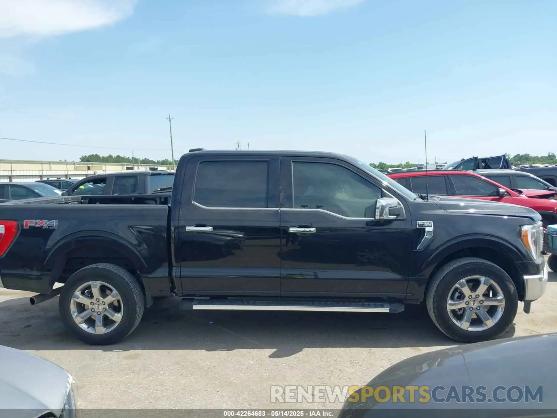 13 fotografías del automóvil dañado 1FTFW1E88PKD58846 FORD F-150 2023