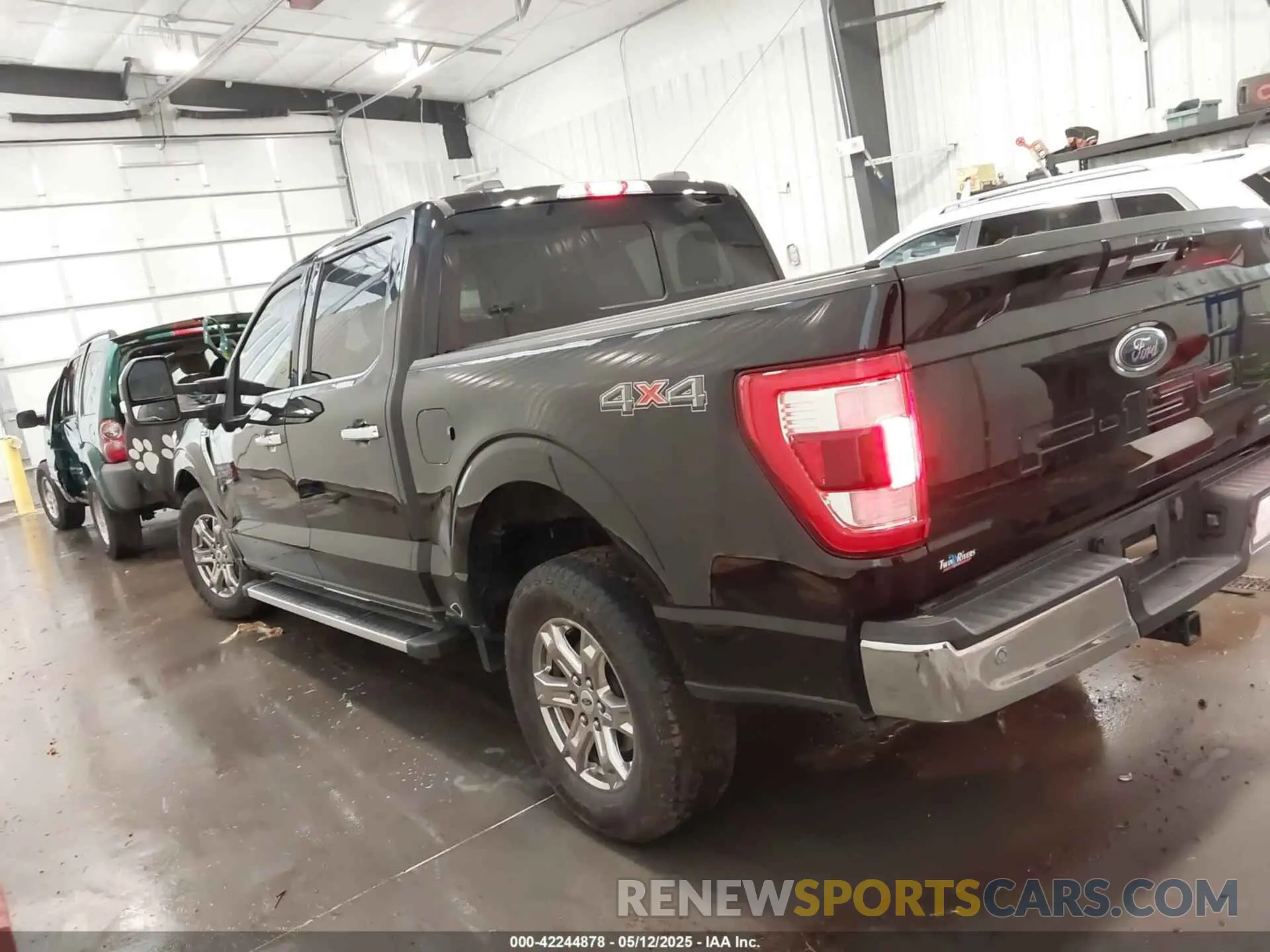14 fotografías del automóvil dañado 1FTFW1E89PKF43469 FORD F-150 2023