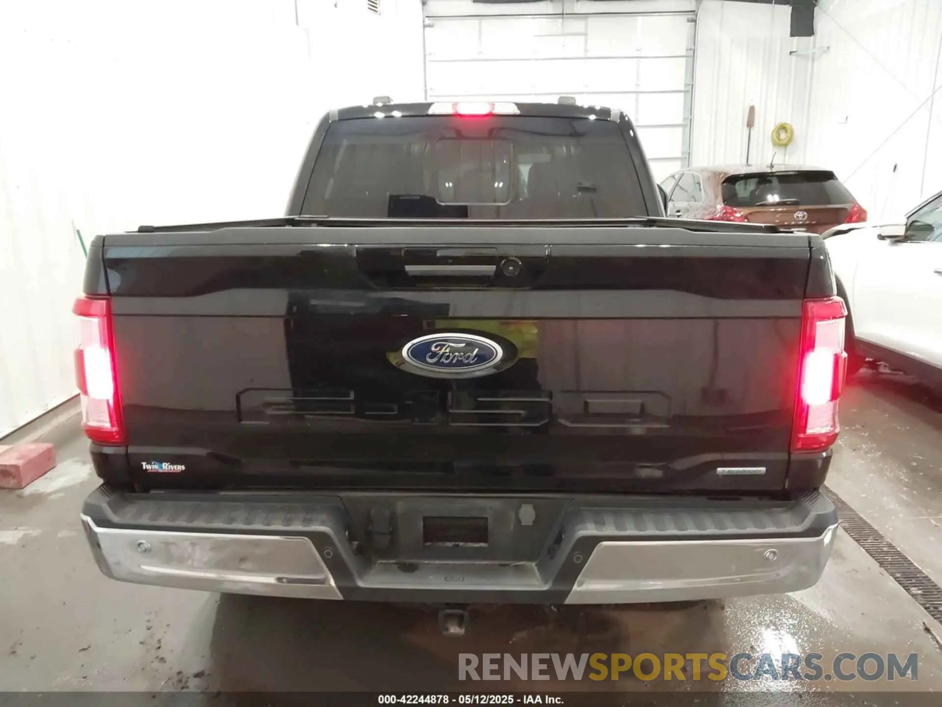 16 fotografías del automóvil dañado 1FTFW1E89PKF43469 FORD F-150 2023