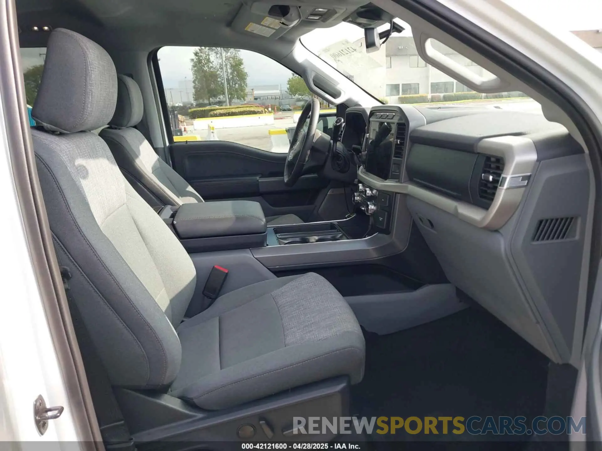 5 fotografías del automóvil dañado 1FTFW1E8XPKF87593 FORD F-150 2023