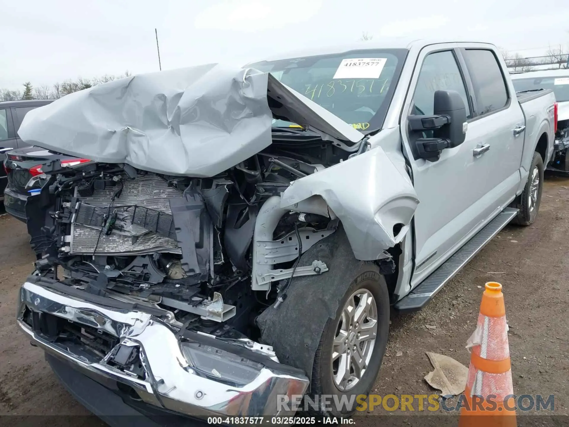 2 fotografías del automóvil dañado 1FTFW1ED1PFA78062 FORD F-150 2023