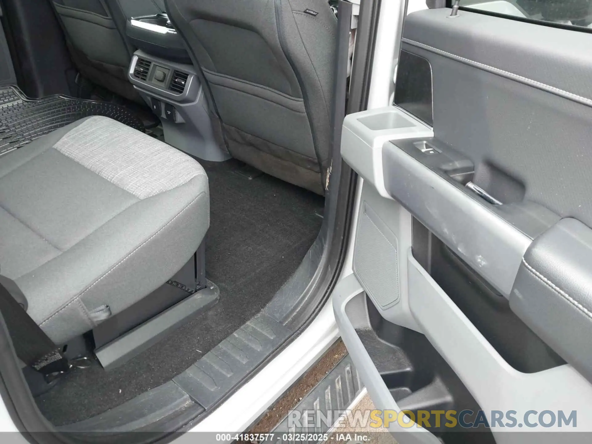 8 fotografías del automóvil dañado 1FTFW1ED1PFA78062 FORD F-150 2023