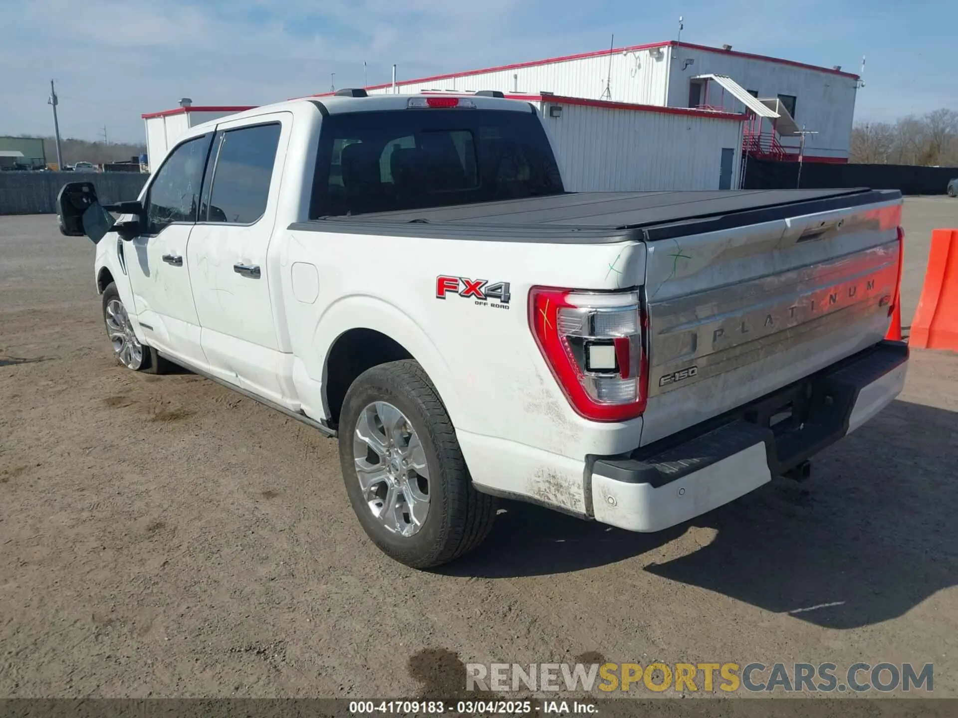 3 fotografías del automóvil dañado 1FTFW1ED1PFB34792 FORD F-150 2023