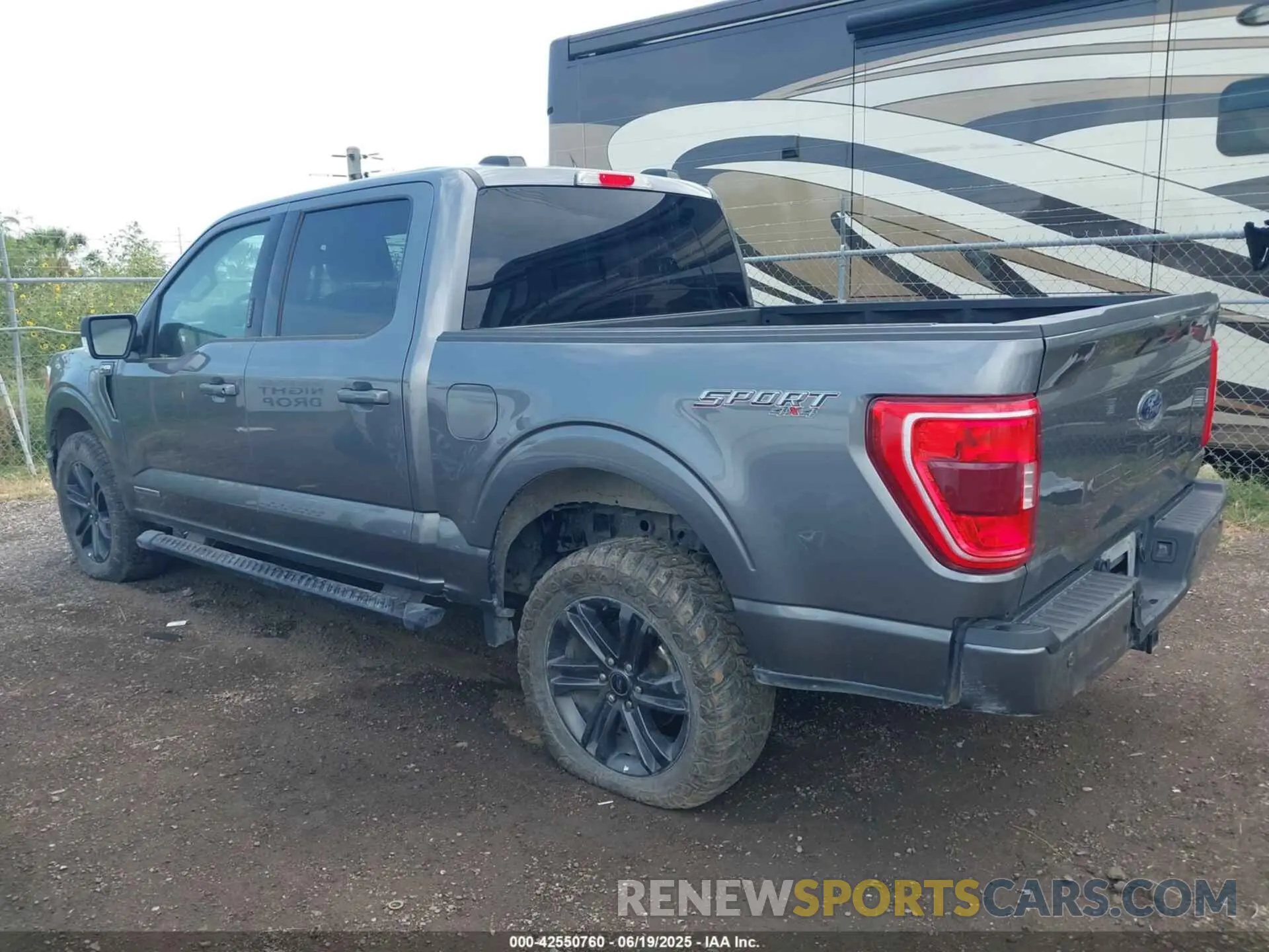 13 fotografías del automóvil dañado 1FTFW1ED6PFC74448 FORD F-150 2023