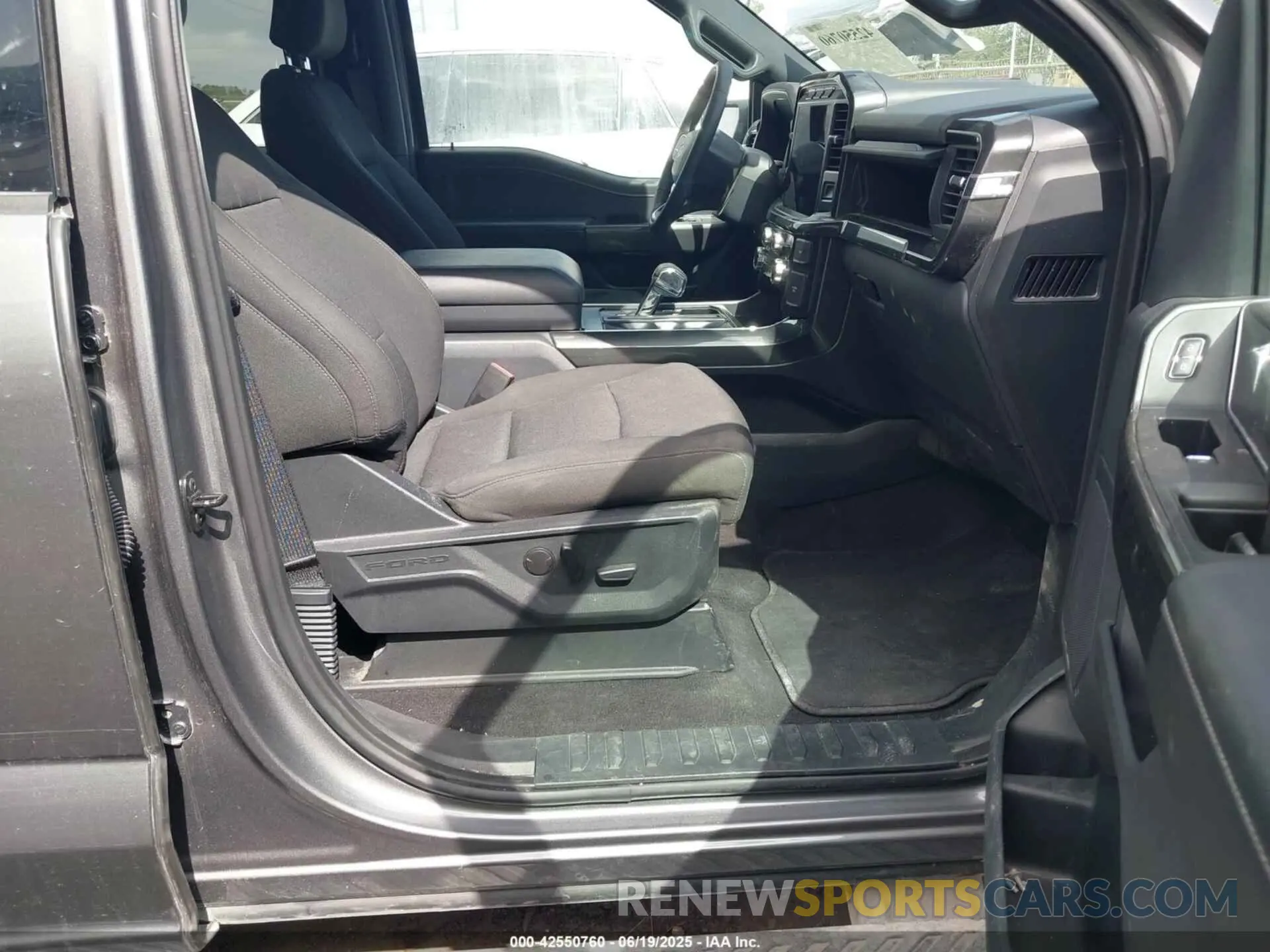 5 fotografías del automóvil dañado 1FTFW1ED6PFC74448 FORD F-150 2023