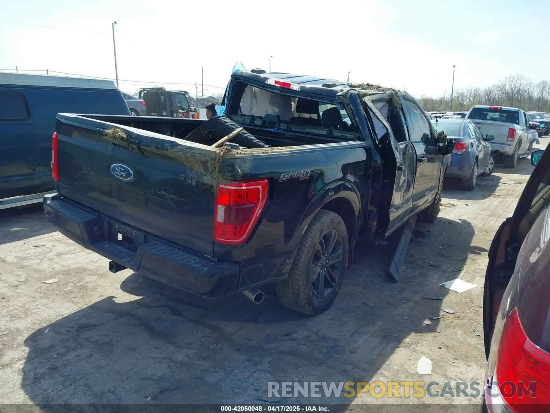 4 fotografías del automóvil dañado 1FTFW1ED6PFD10266 FORD F-150 2023