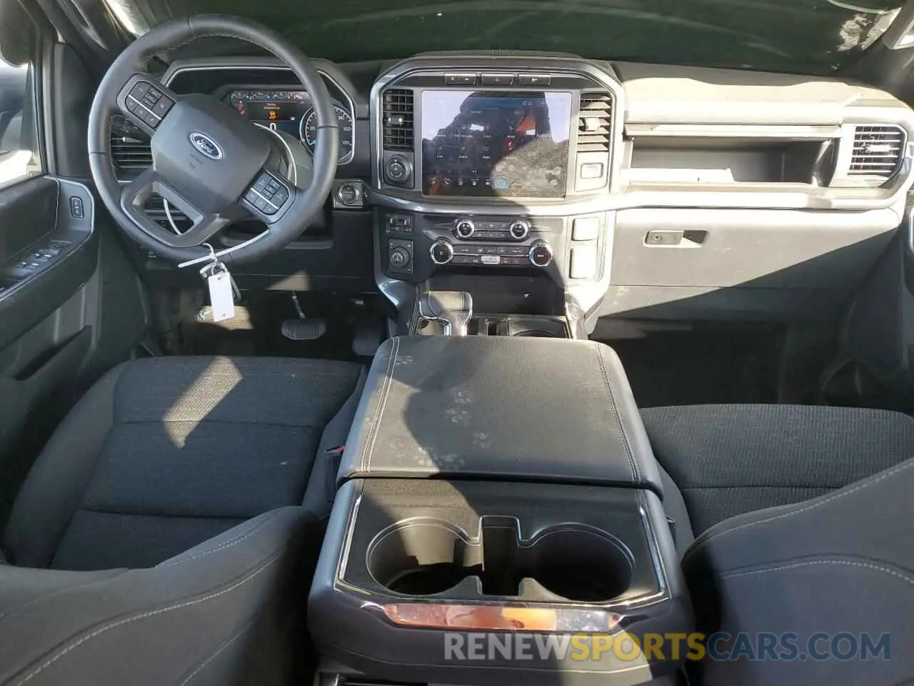 8 fotografías del automóvil dañado 1FTFW1ED6PFD10526 FORD F-150 2023
