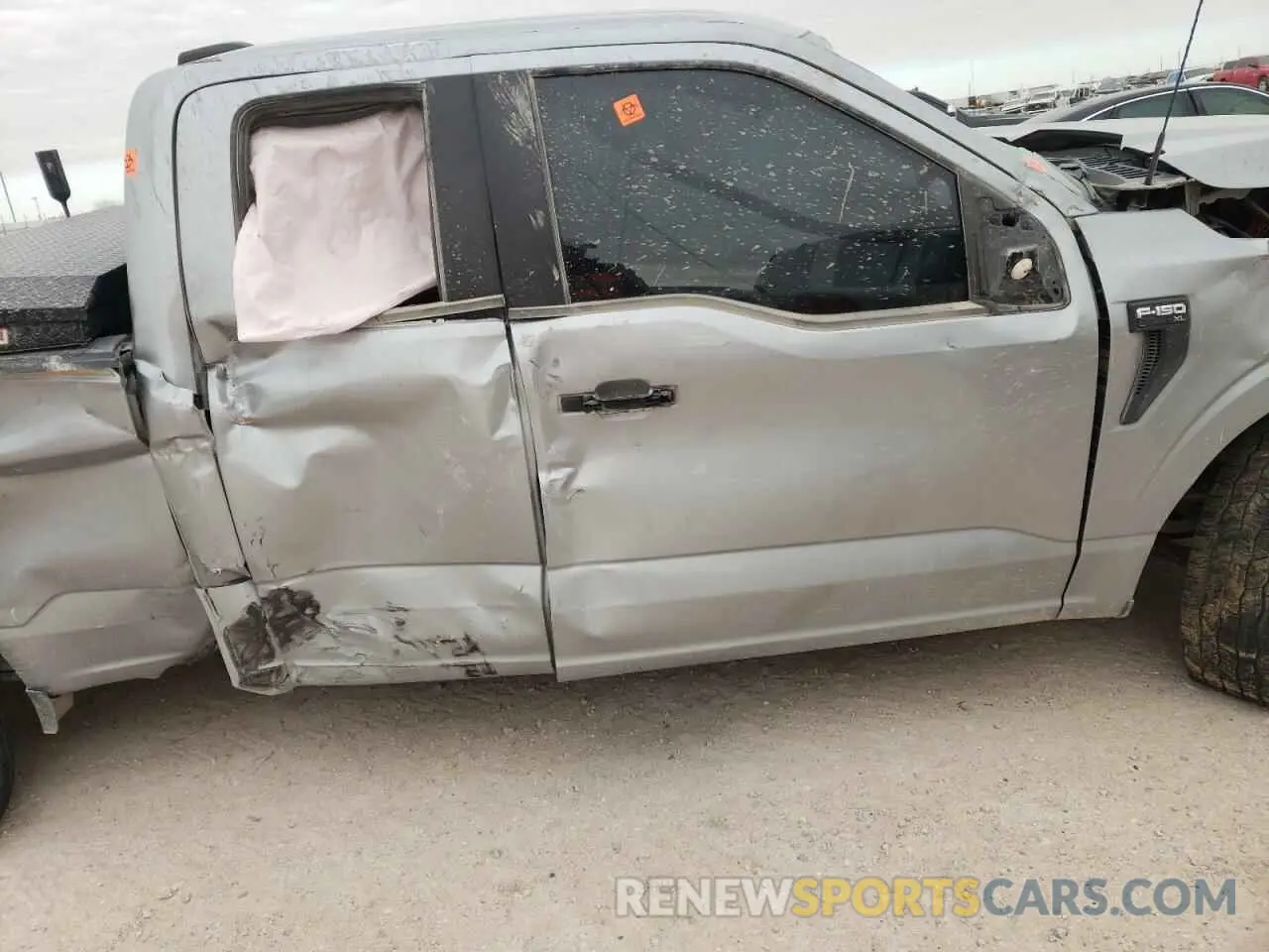 10 fotografías del automóvil dañado 1FTFX1E52PKE24584 FORD F-150 2023