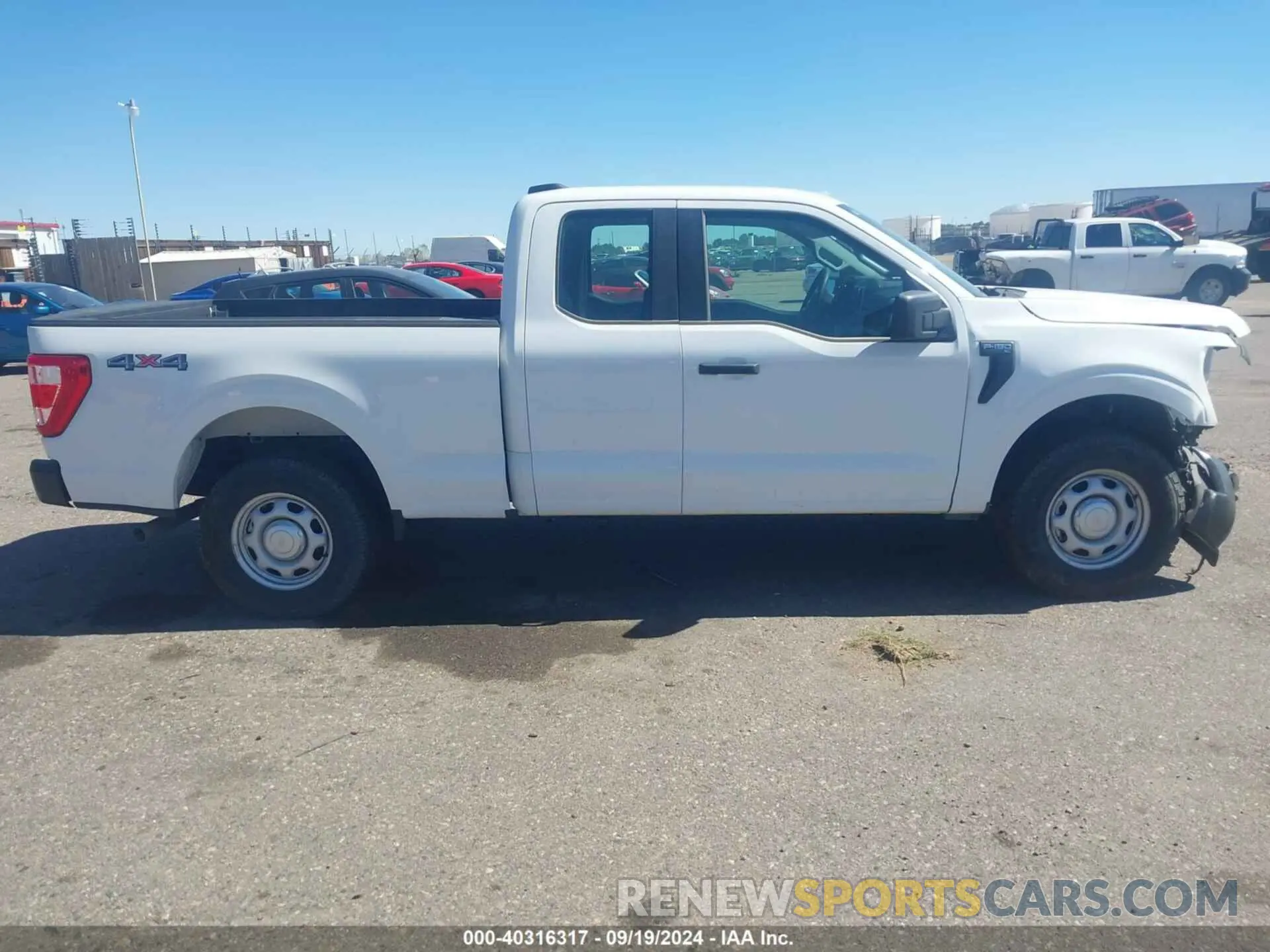 13 fotografías del automóvil dañado 1FTFX1E55PKE24496 FORD F-150 2023