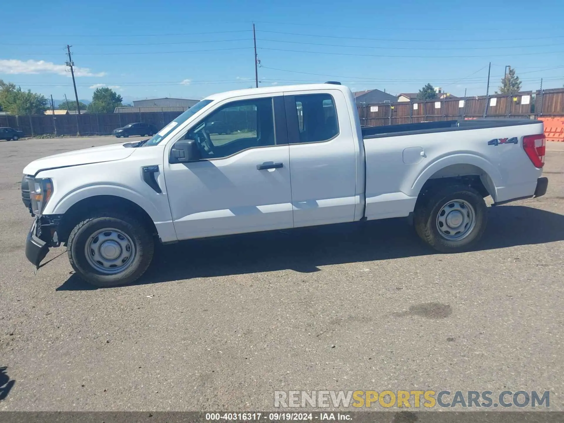 14 fotografías del automóvil dañado 1FTFX1E55PKE24496 FORD F-150 2023