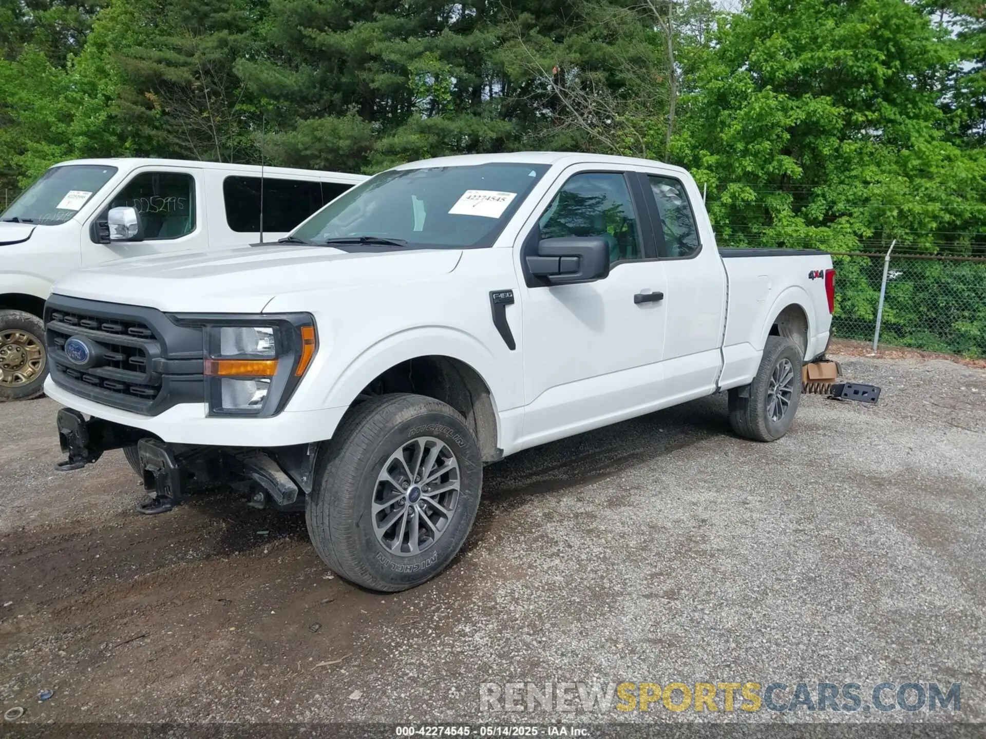 2 fotografías del automóvil dañado 1FTFX1E55PKG19157 FORD F-150 2023