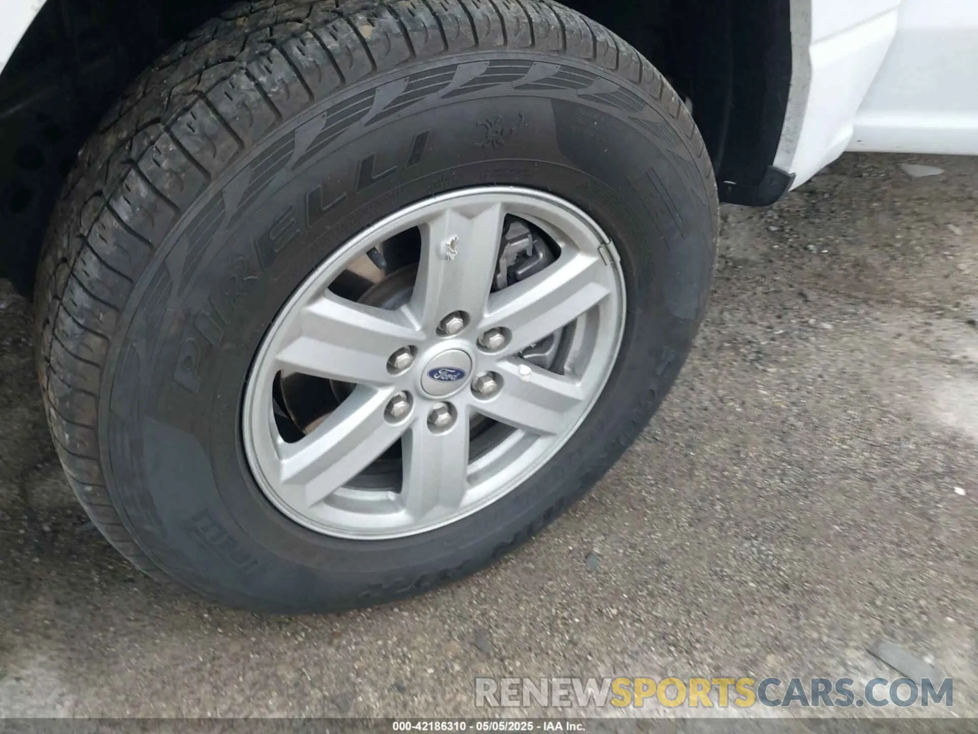 12 fotografías del automóvil dañado 1FTFX1E58PKE63521 FORD F-150 2023