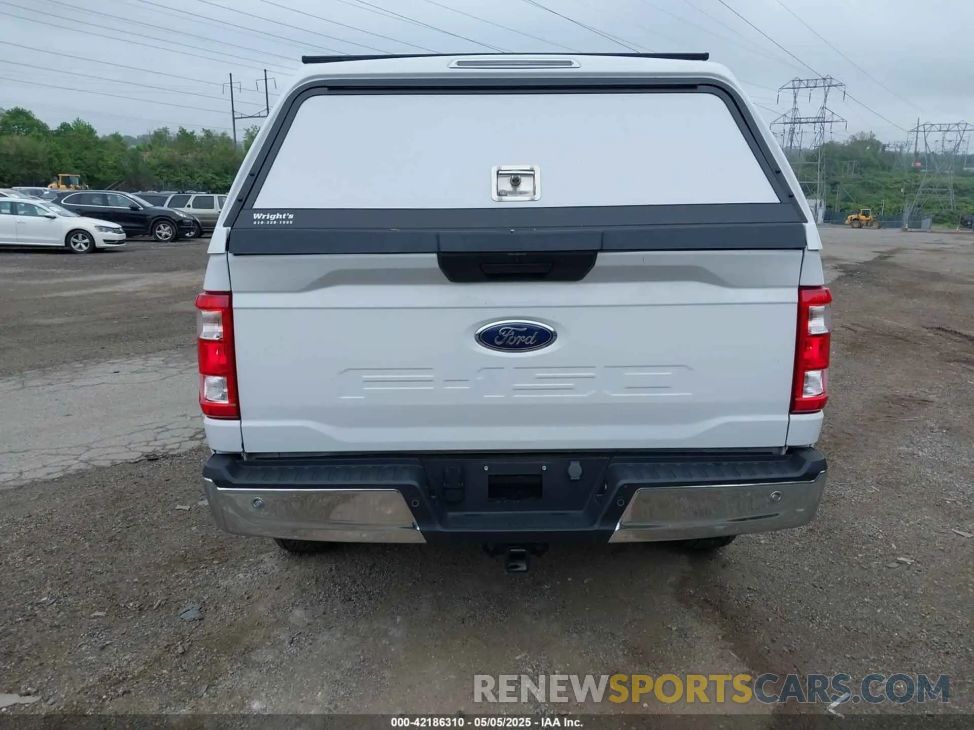 17 fotografías del automóvil dañado 1FTFX1E58PKE63521 FORD F-150 2023