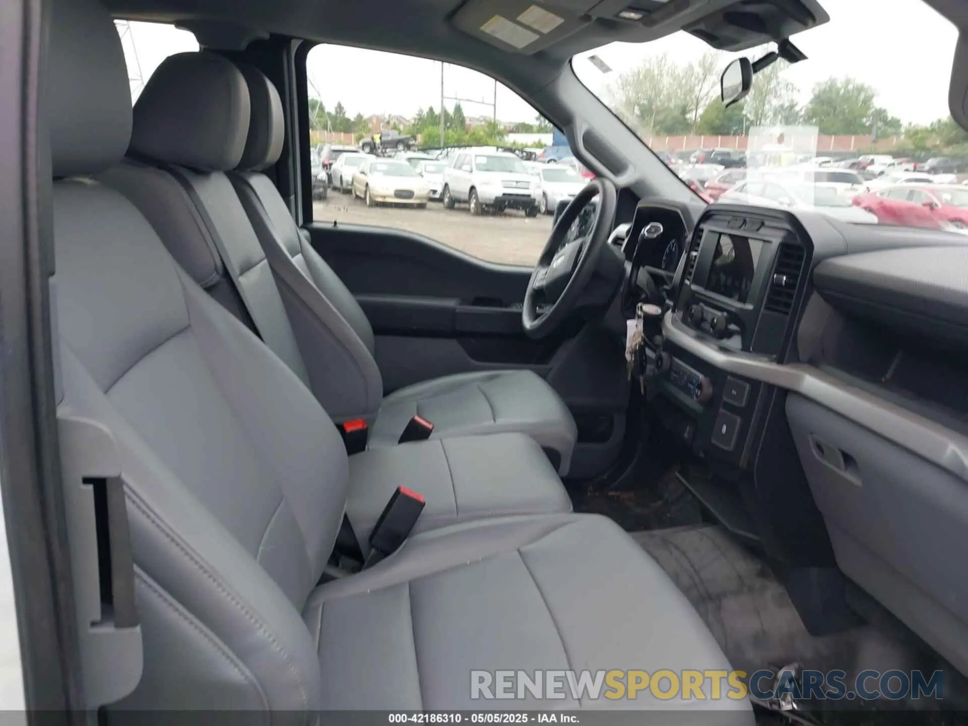 5 fotografías del automóvil dañado 1FTFX1E58PKE63521 FORD F-150 2023