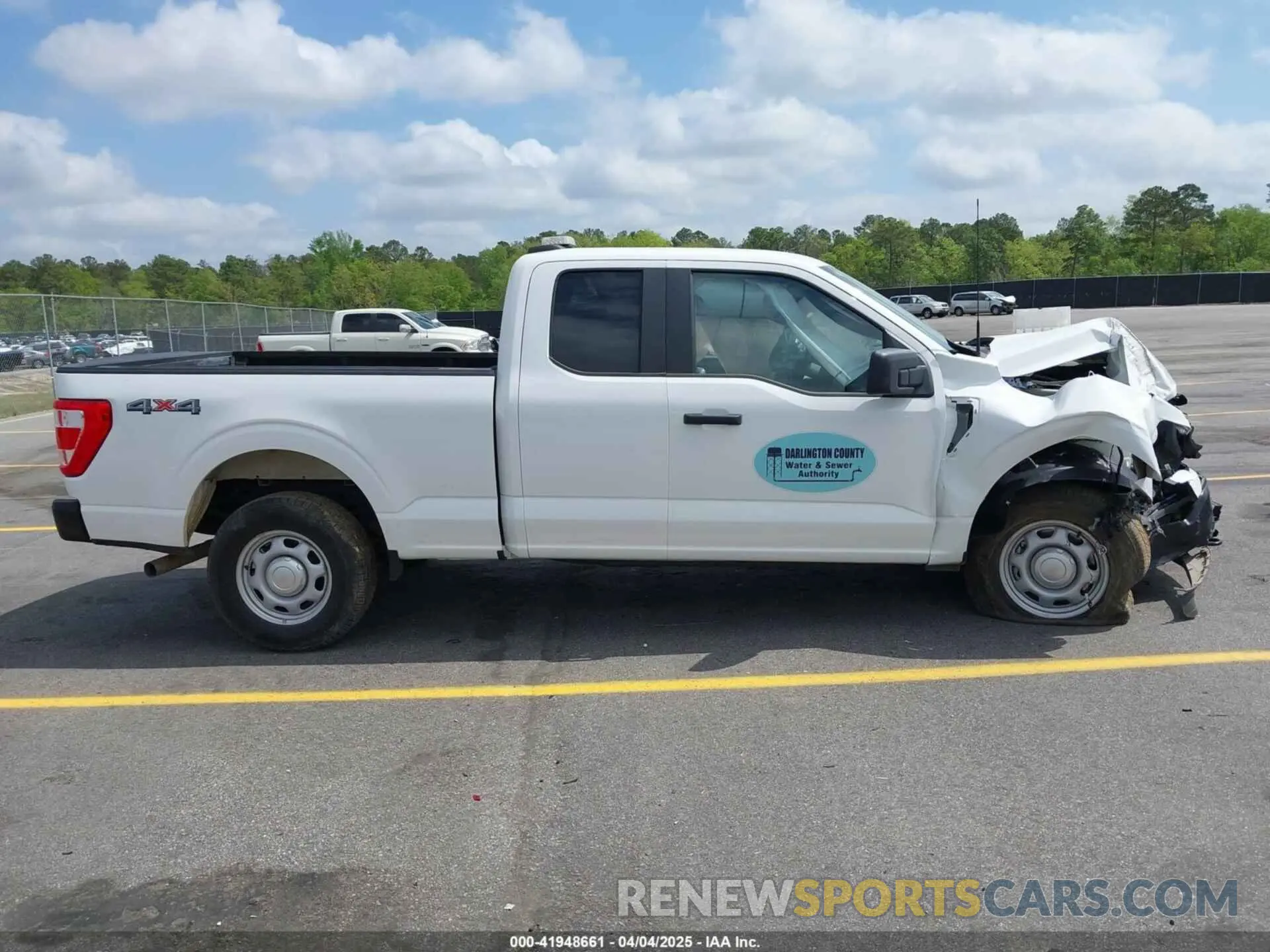 13 fotografías del automóvil dañado 1FTFX1E85PKF31252 FORD F-150 2023