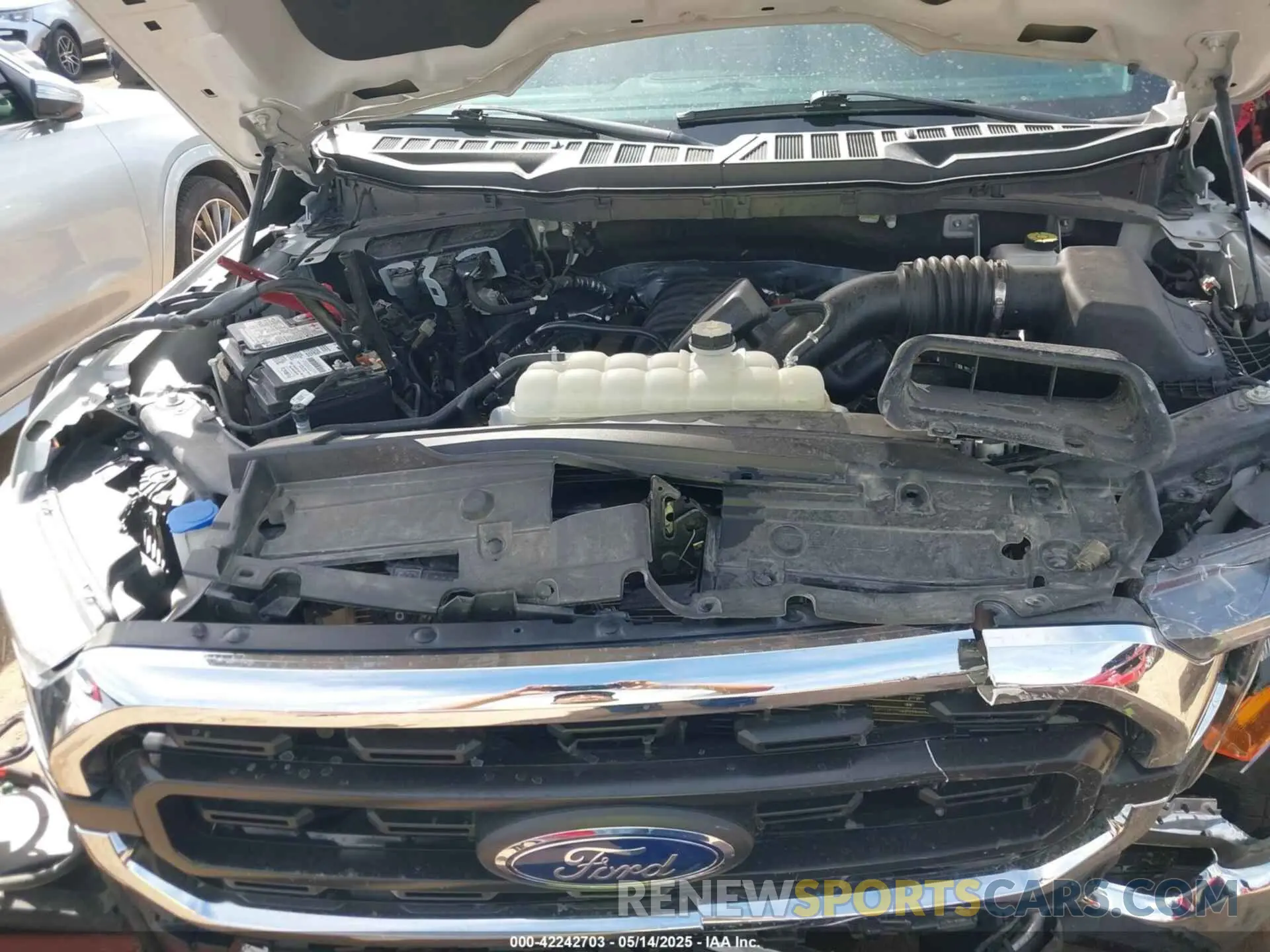 10 fotografías del automóvil dañado 1FTMF1C53PKF34184 FORD F-150 2023