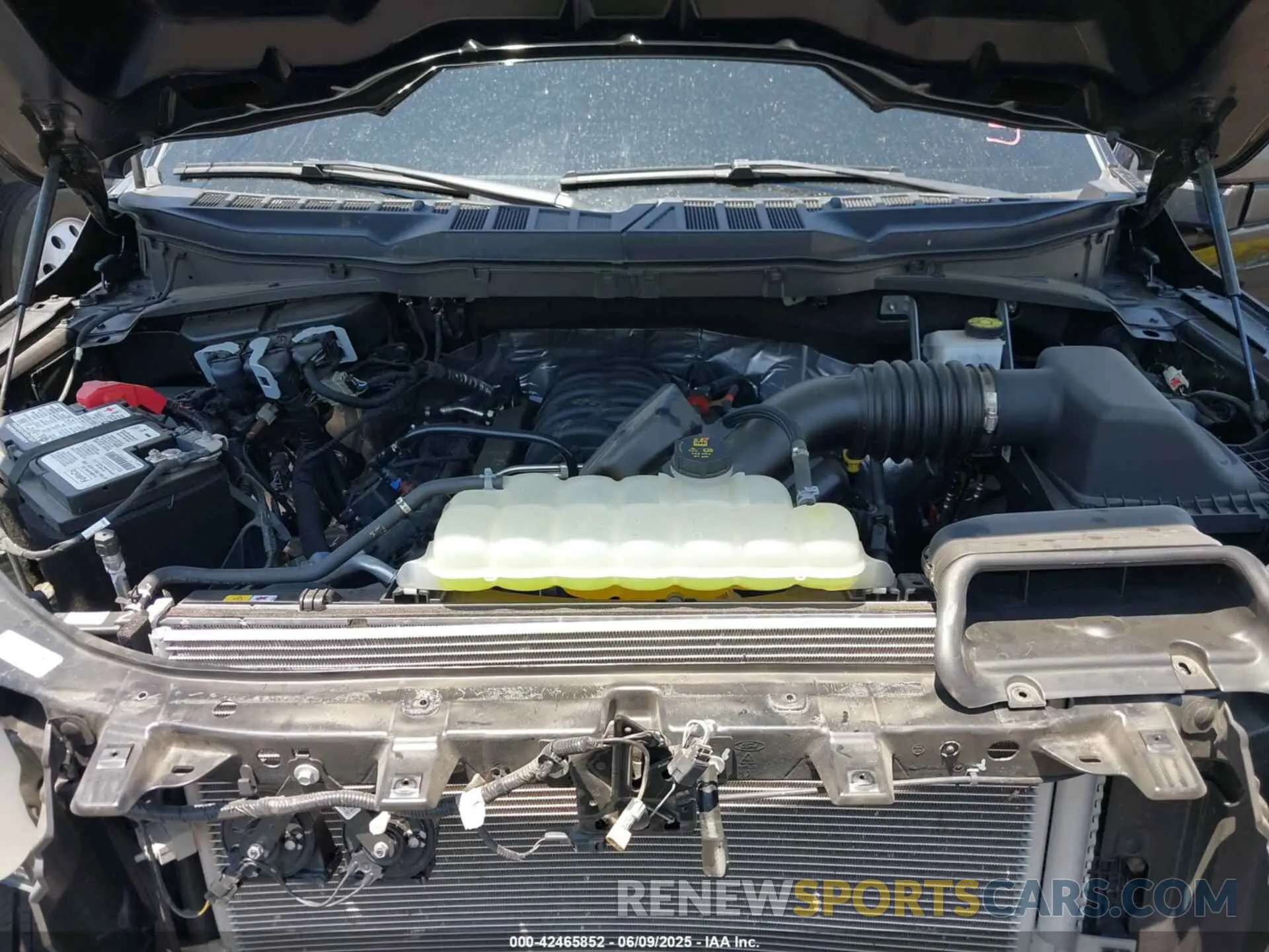 10 fotografías del automóvil dañado 1FTMF1C54PKF91638 FORD F-150 2023