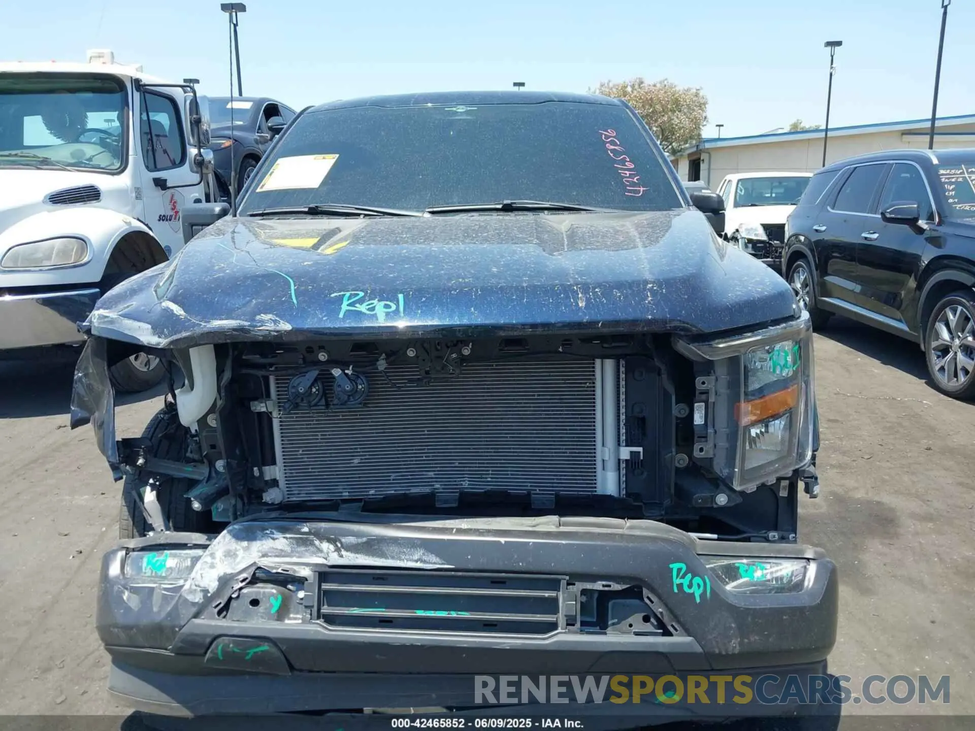 13 fotografías del automóvil dañado 1FTMF1C54PKF91638 FORD F-150 2023