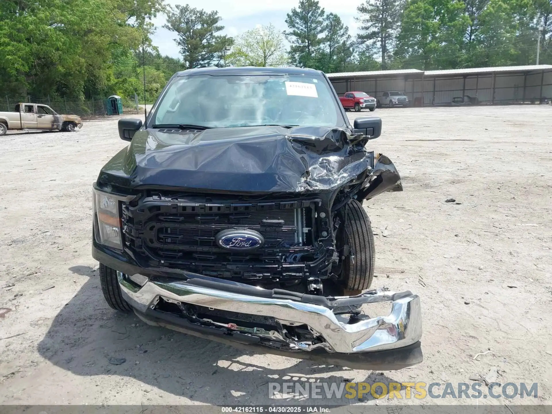 12 fotografías del automóvil dañado 1FTMF1C58PKF26310 FORD F-150 2023