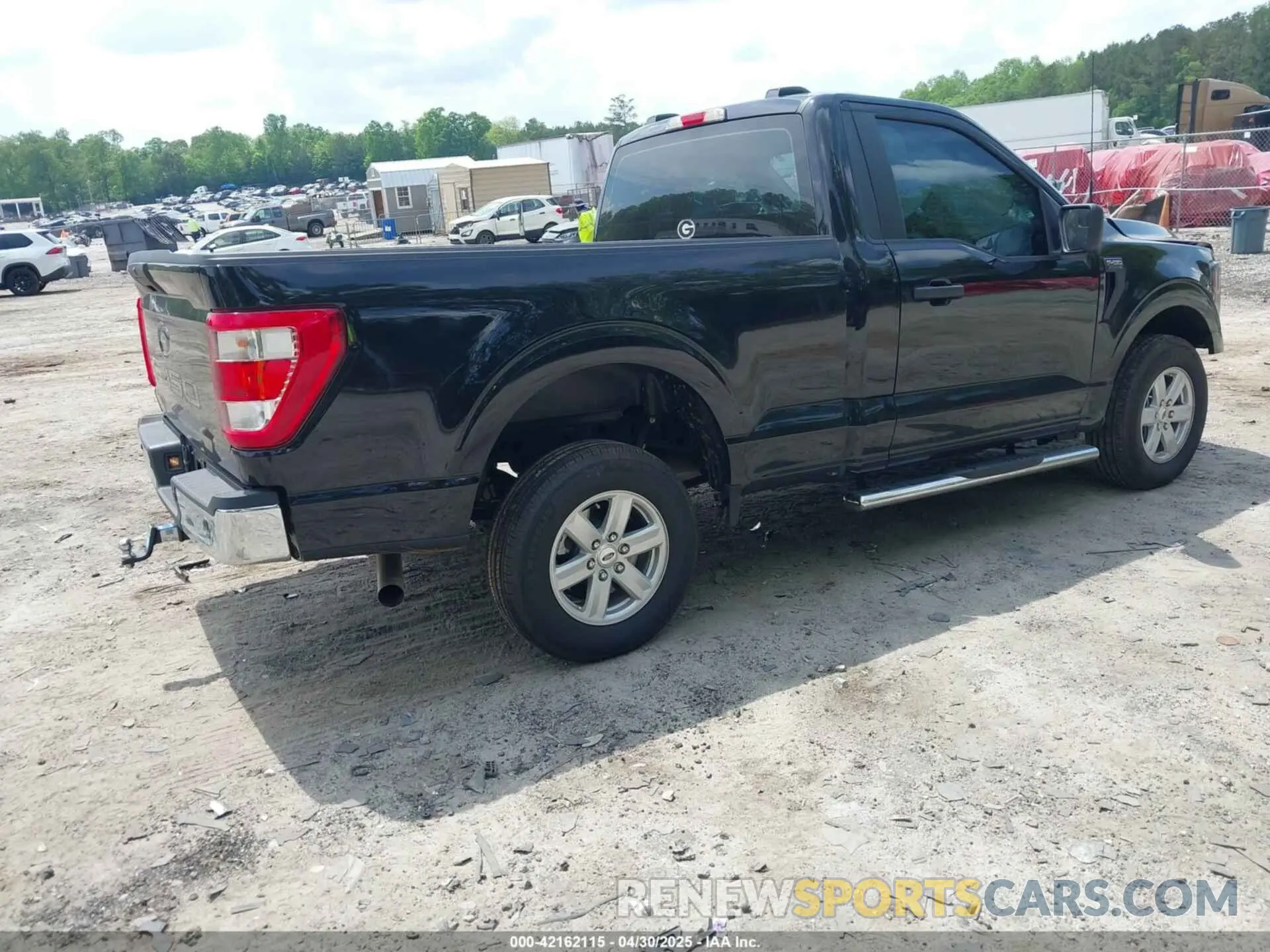 4 fotografías del automóvil dañado 1FTMF1C58PKF26310 FORD F-150 2023