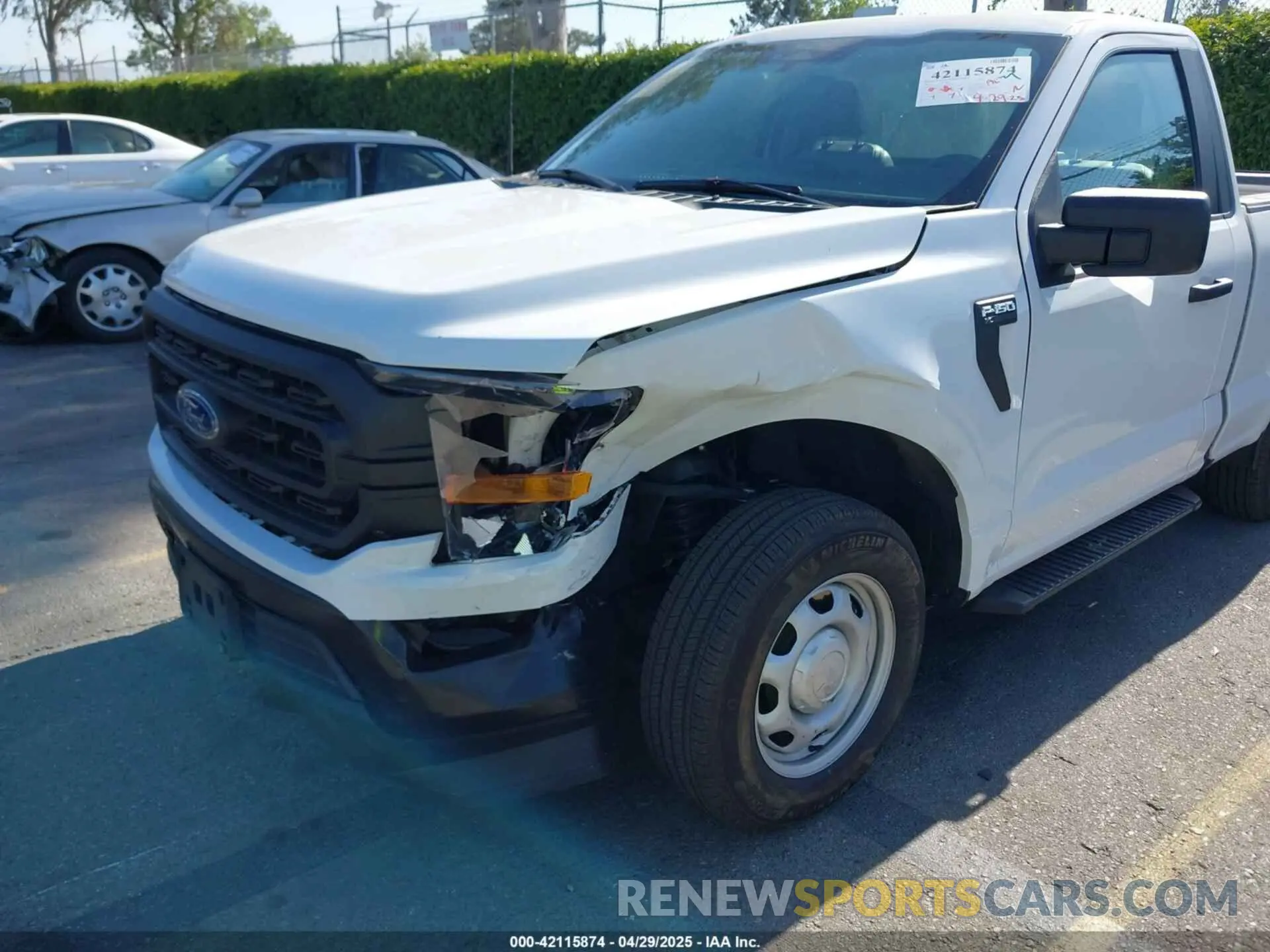 6 fotografías del automóvil dañado 1FTMF1CBXPKE40924 FORD F-150 2023
