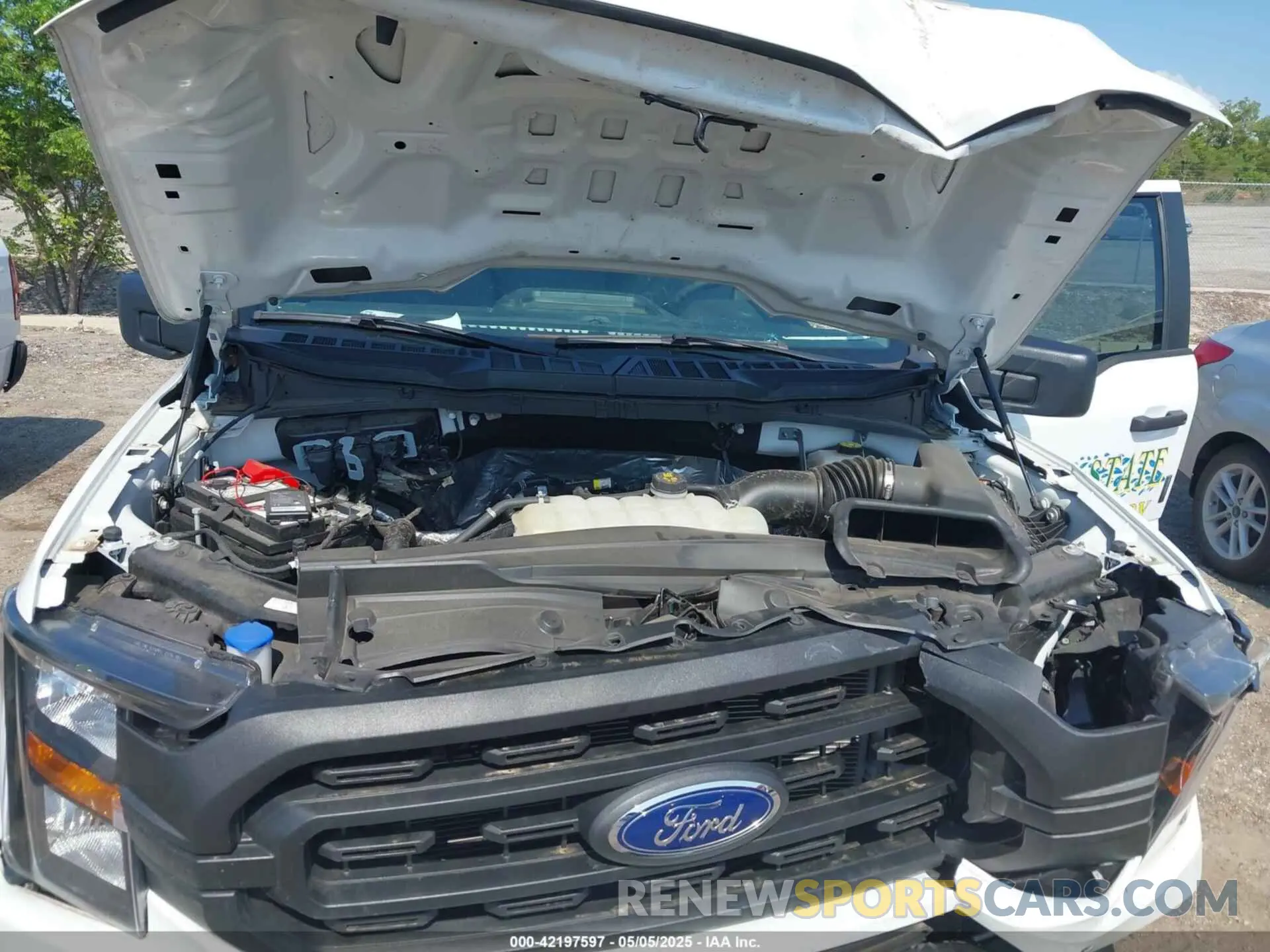 10 fotografías del automóvil dañado 1FTMF1CP7PKF84555 FORD F-150 2023