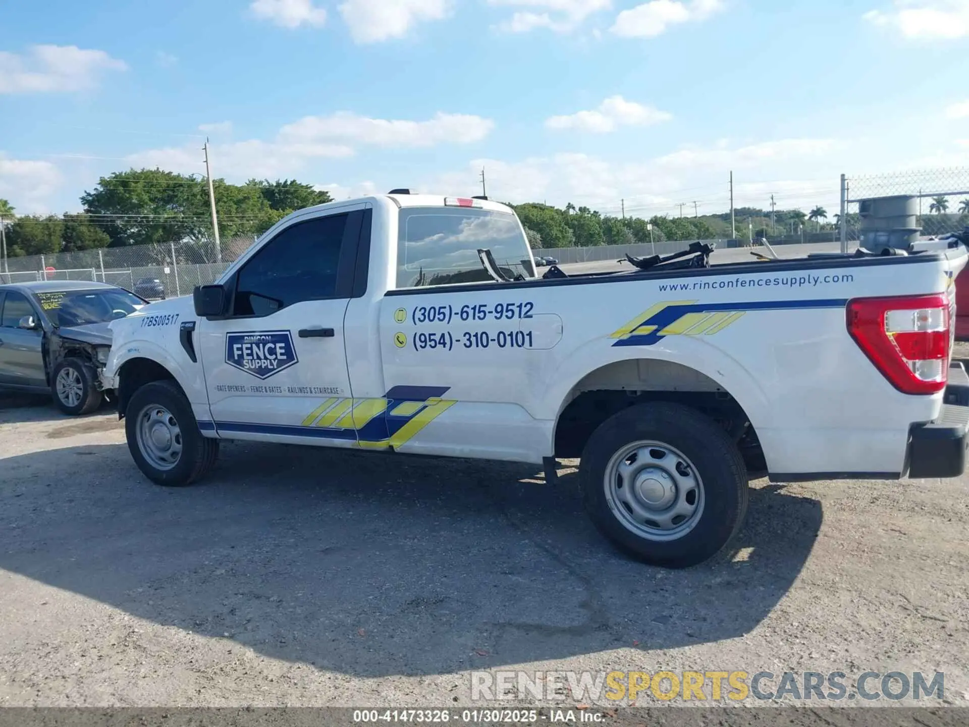 15 fotografías del automóvil dañado 1FTMF1CP7PKG21586 FORD F-150 2023