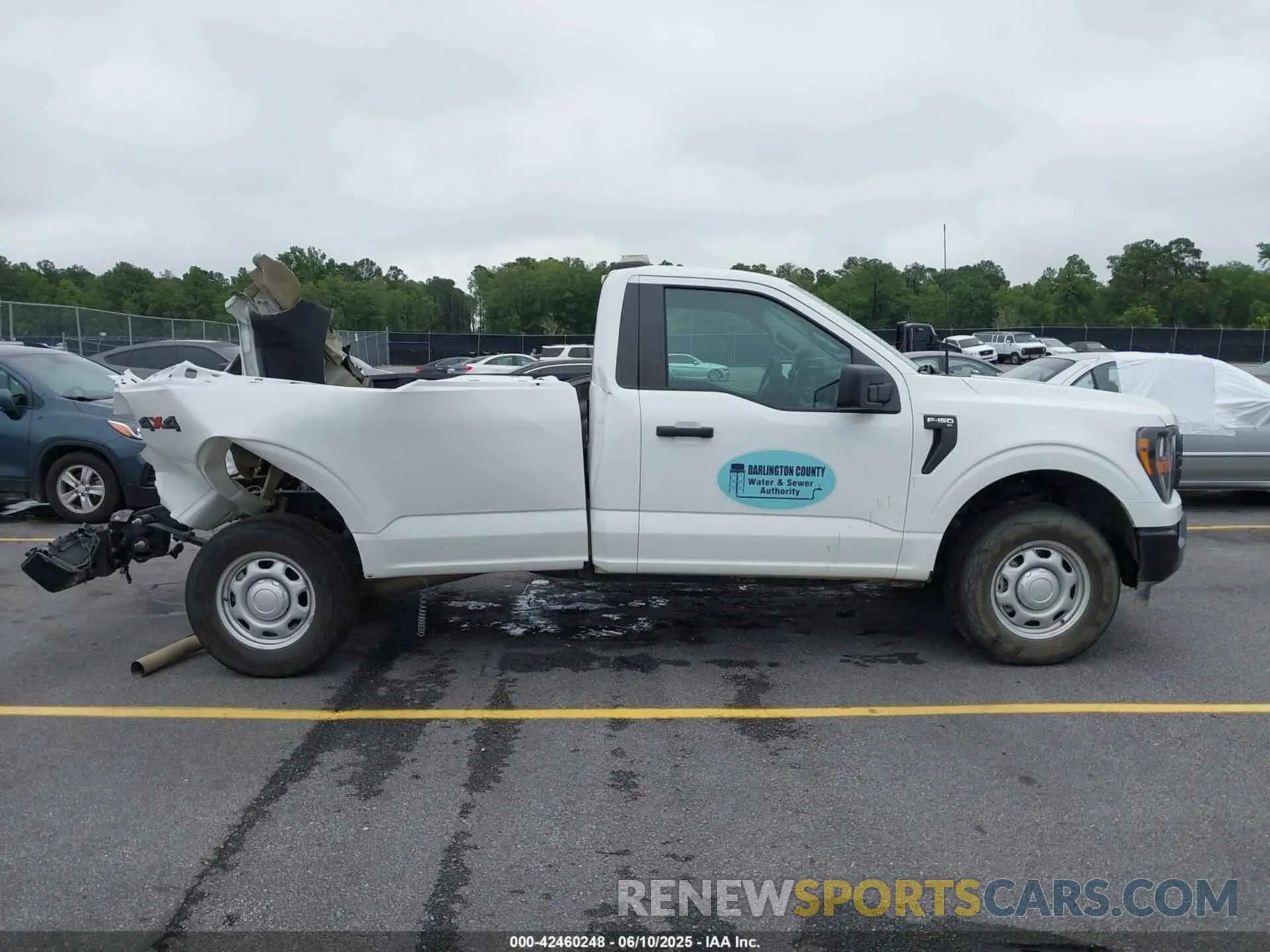 13 fotografías del automóvil dañado 1FTNF1E81PKF32204 FORD F-150 2023