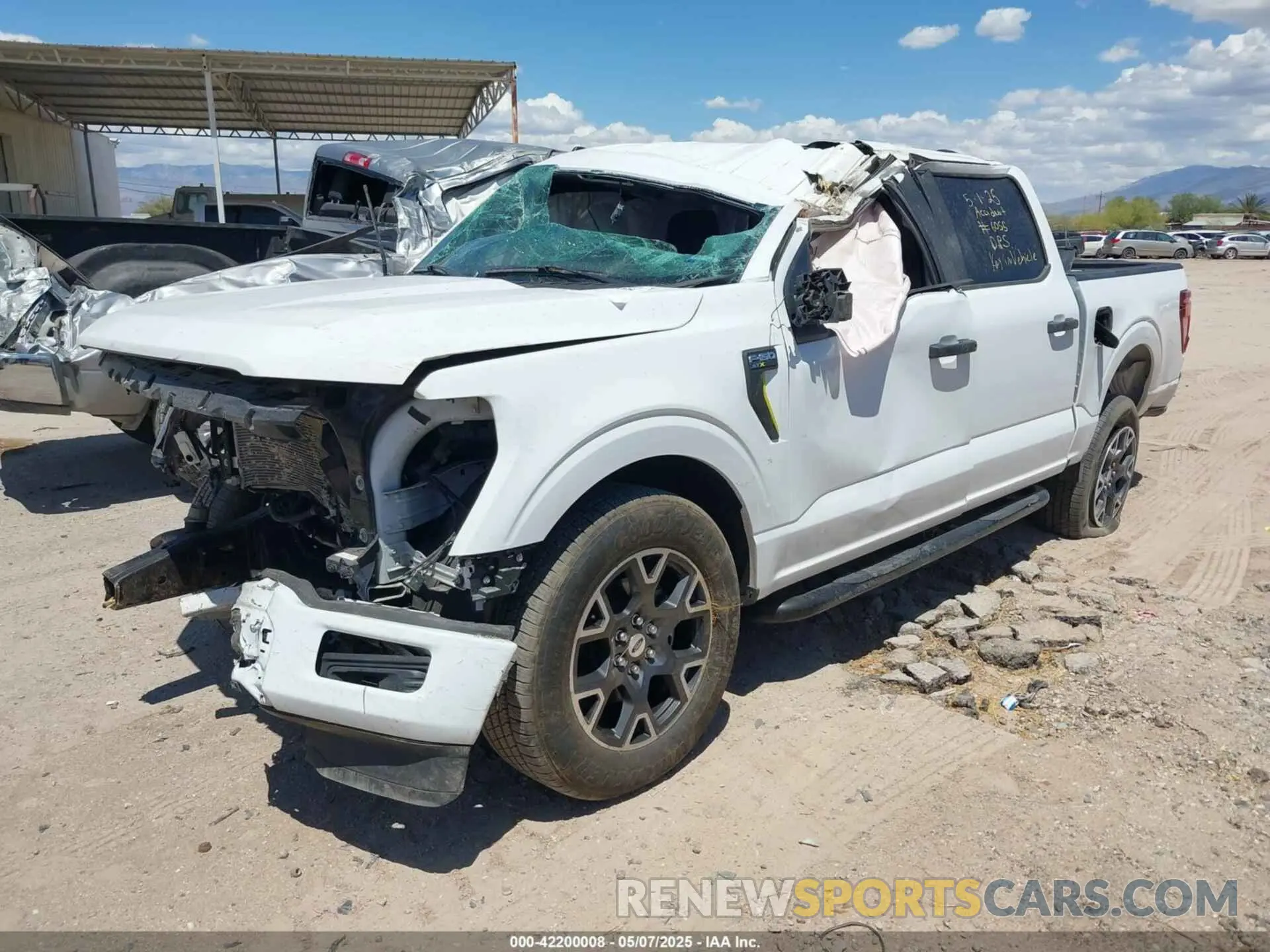 2 fotografías del automóvil dañado 1FTEW2K51RKD36055 FORD F-150 2024
