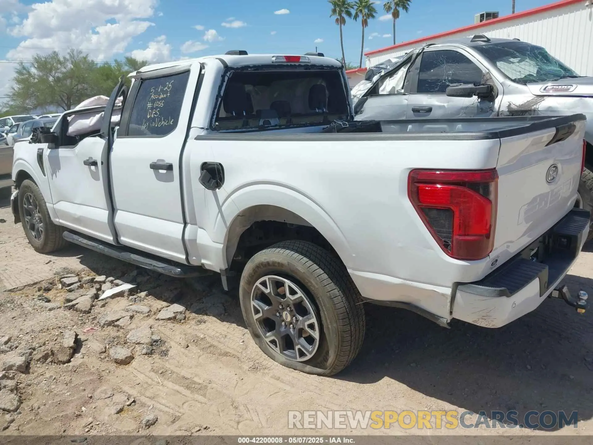 3 fotografías del automóvil dañado 1FTEW2K51RKD36055 FORD F-150 2024