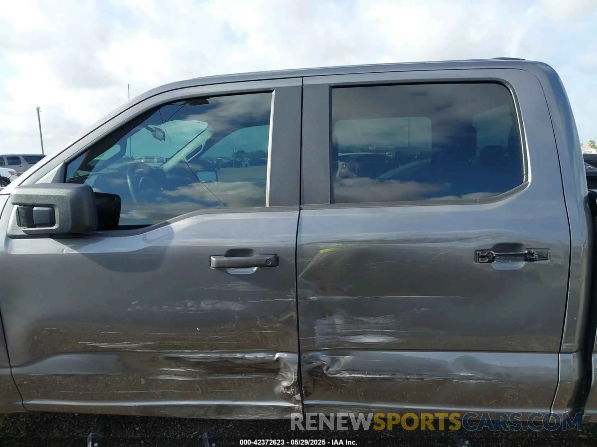 15 fotografías del automóvil dañado 1FTEW2KP6RKD54021 FORD F-150 2024