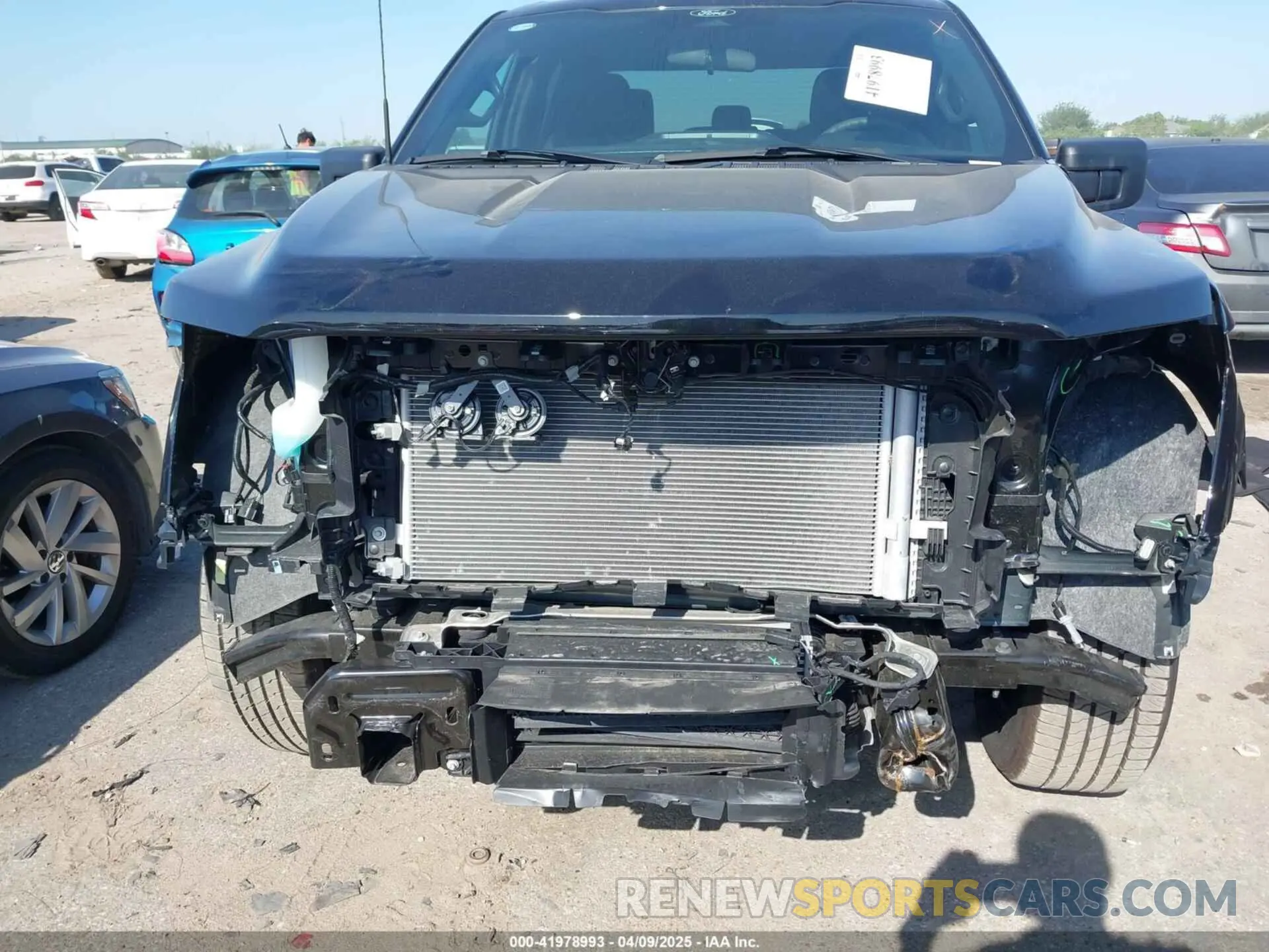 12 fotografías del automóvil dañado 1FTEW2KP6RKD58912 FORD F-150 2024