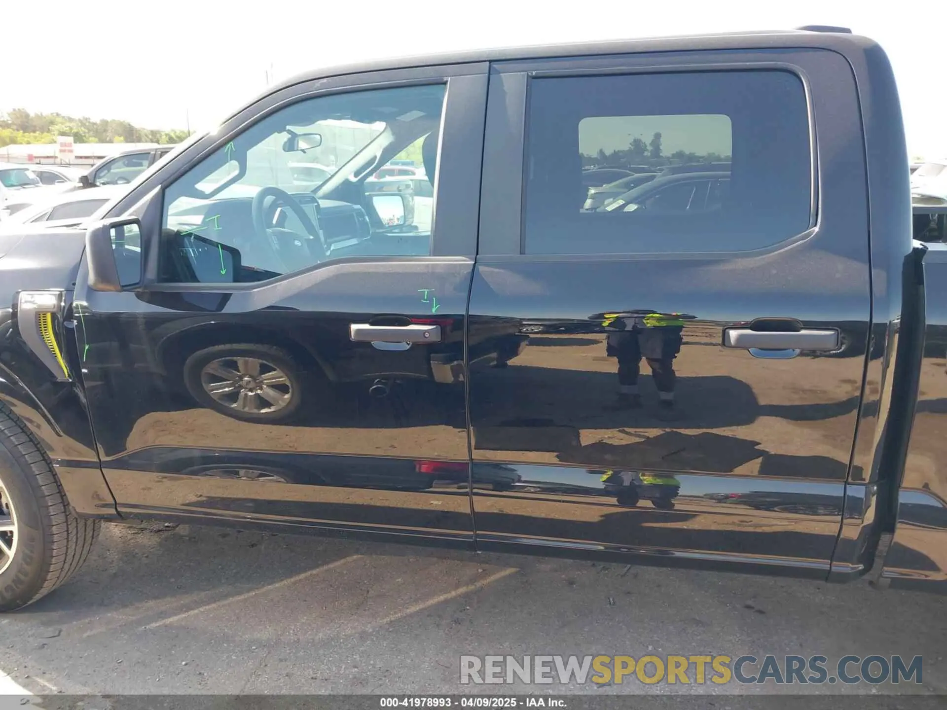 14 fotografías del automóvil dañado 1FTEW2KP6RKD58912 FORD F-150 2024