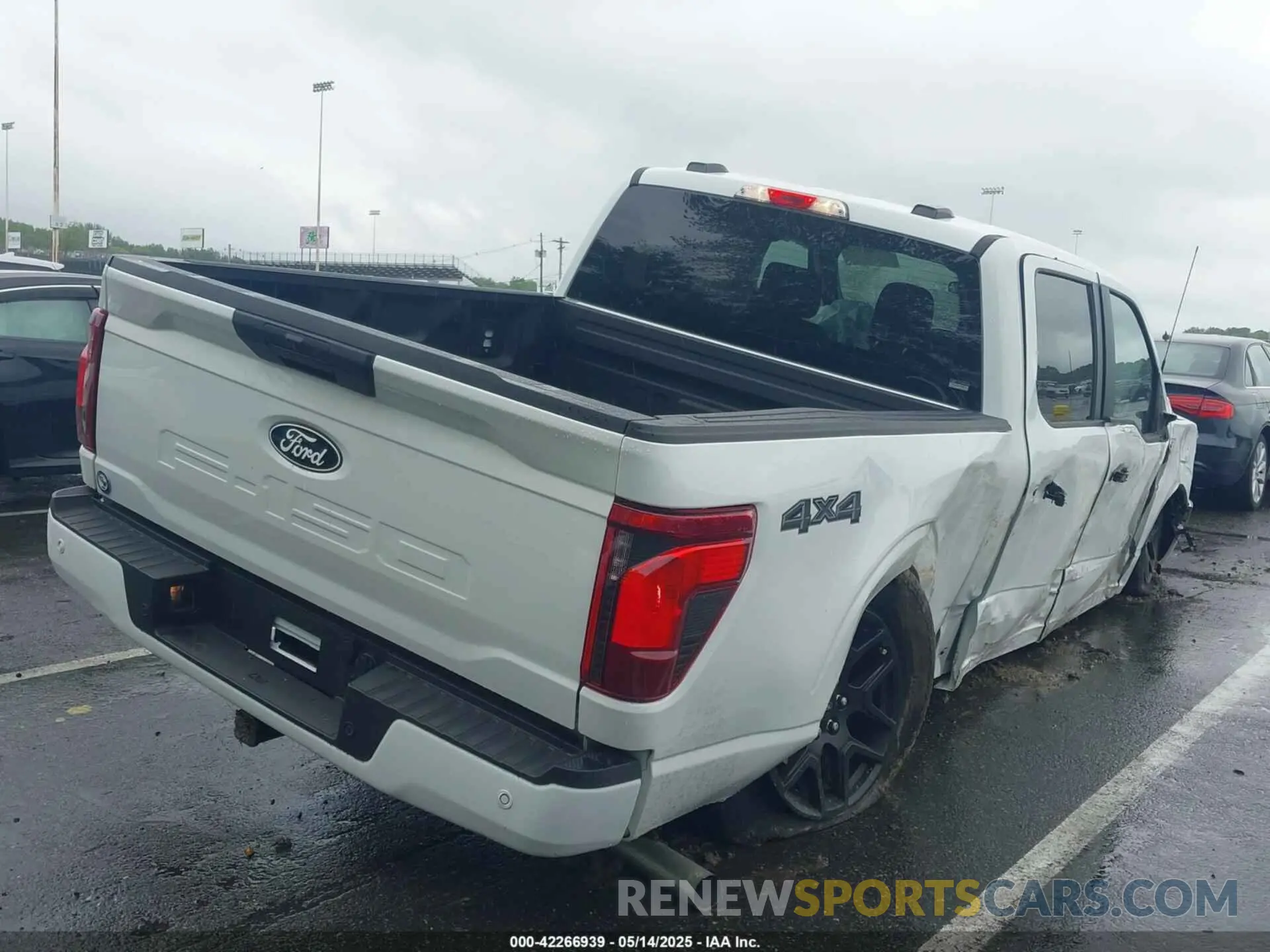 4 fotografías del automóvil dañado 1FTEW2LP0RKF41558 FORD F-150 2024