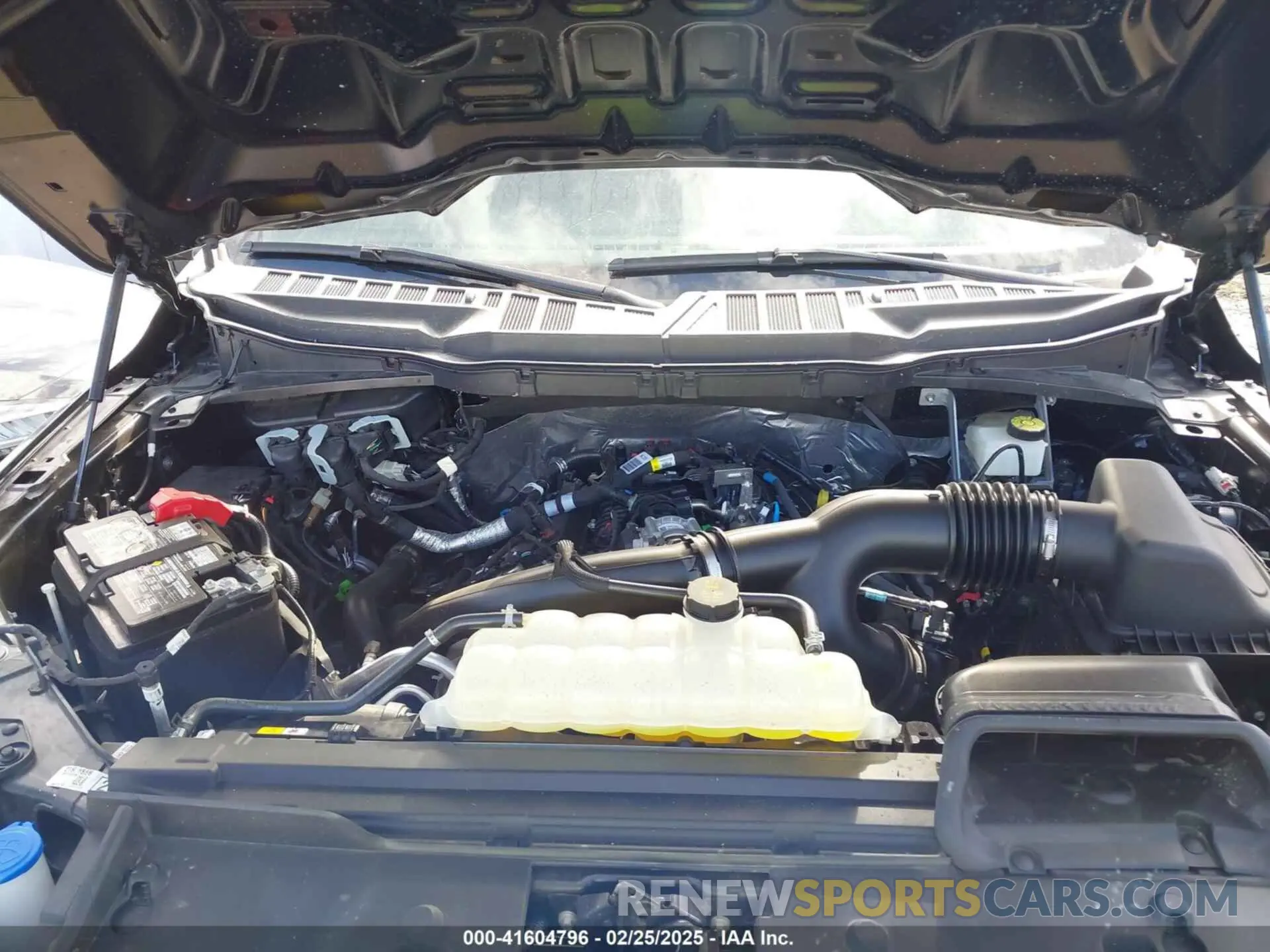 10 fotografías del automóvil dañado 1FTEW2LP4RKE73748 FORD F-150 2024