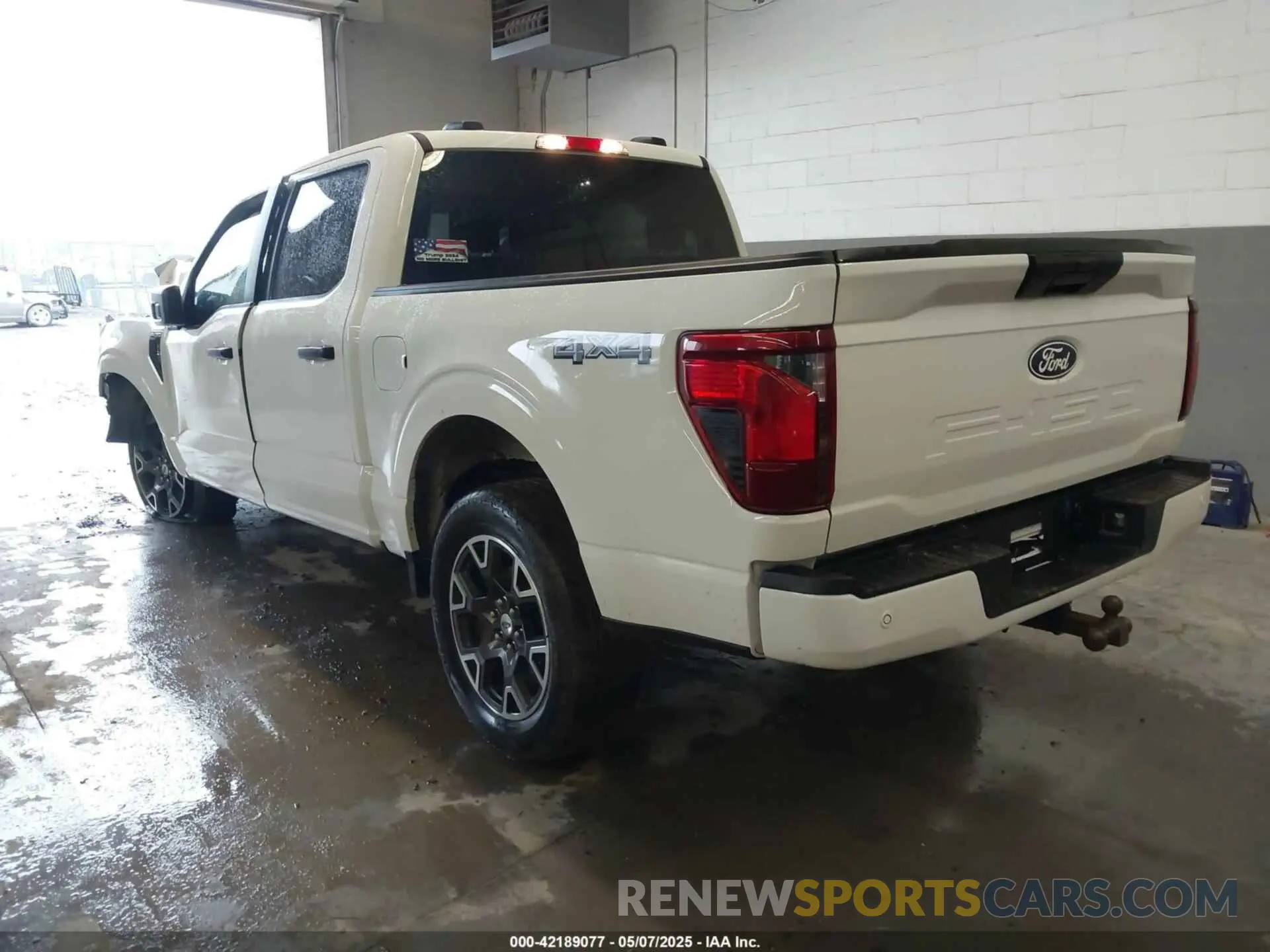 3 fotografías del automóvil dañado 1FTEW2LP6RKD03892 FORD F-150 2024