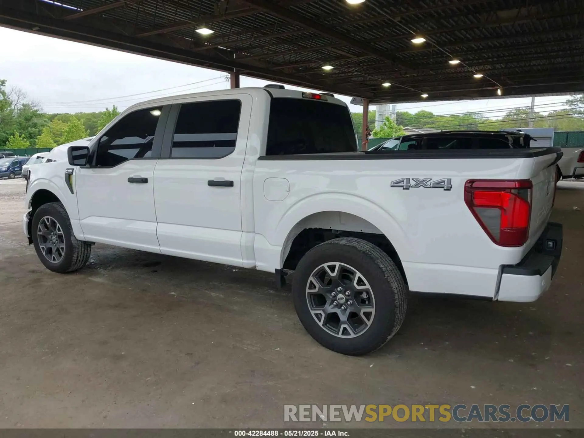 3 fotografías del automóvil dañado 1FTEW2LP9RKF16755 FORD F-150 2024