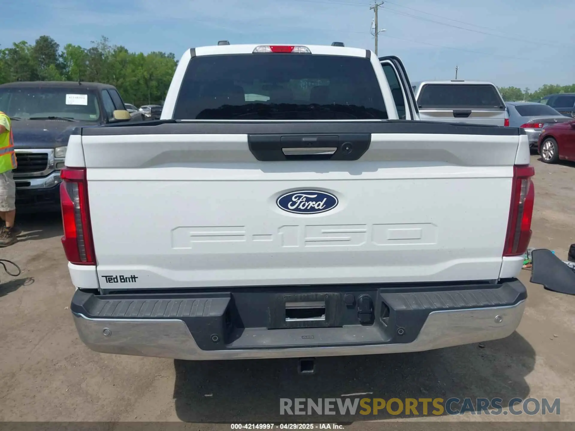 16 fotografías del automóvil dañado 1FTEW3LP7RKE80702 FORD F-150 2024