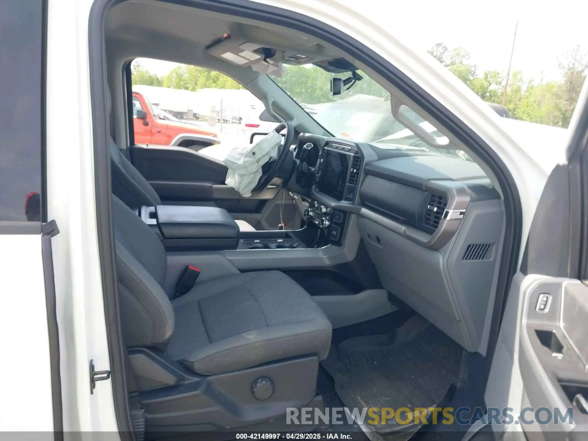 5 fotografías del automóvil dañado 1FTEW3LP7RKE80702 FORD F-150 2024