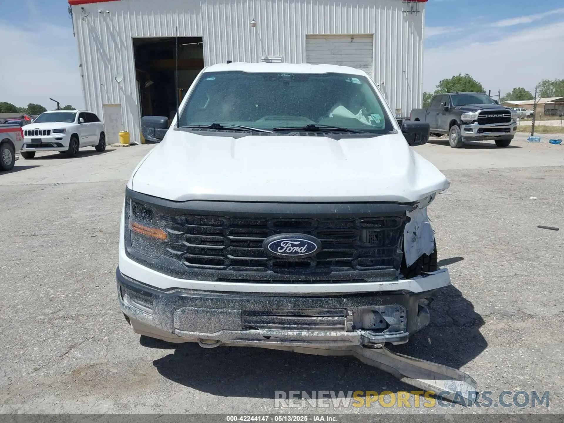 12 fotografías del automóvil dañado 1FTFW1L57RKD93096 FORD F-150 2024